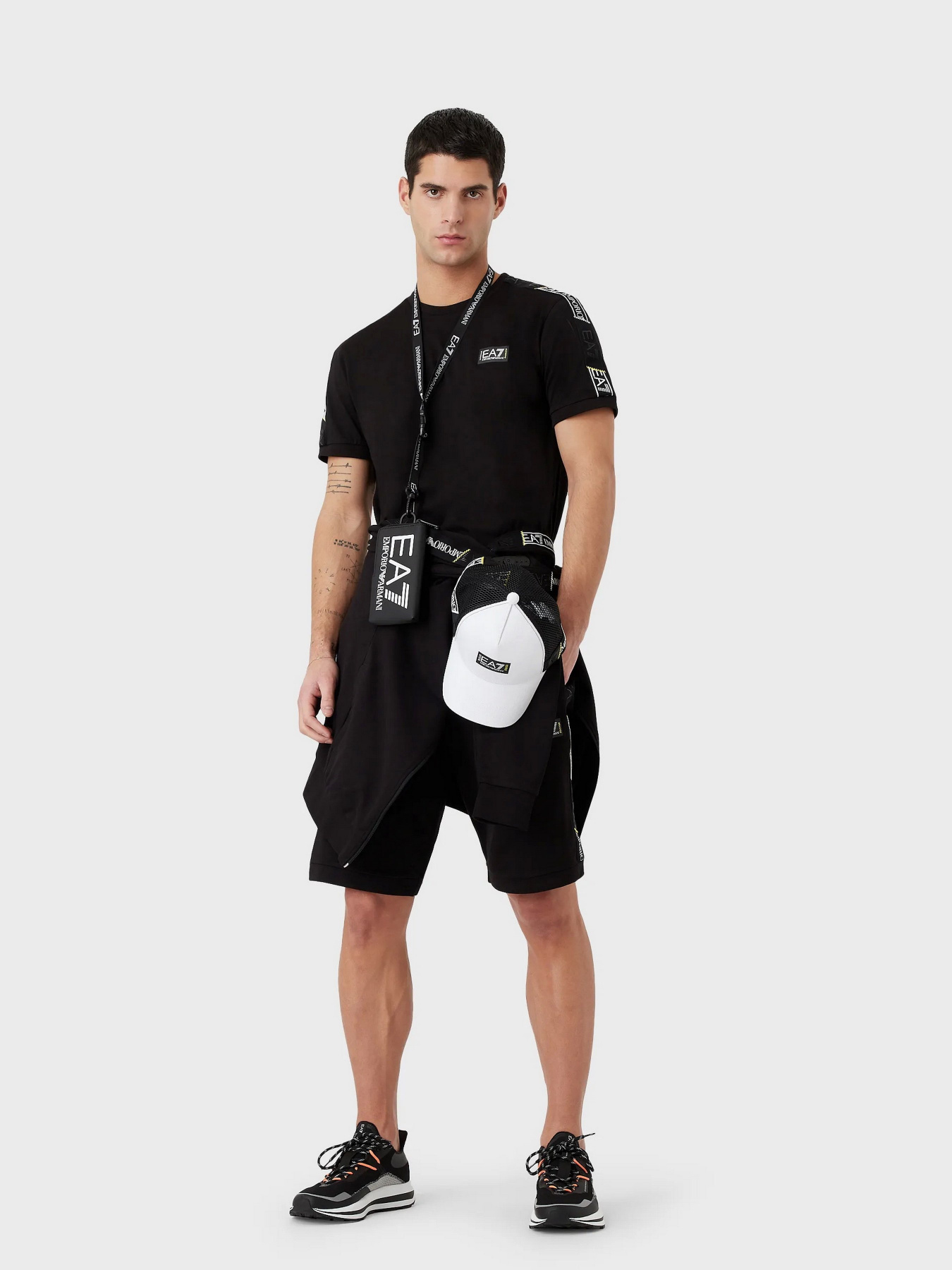 Футболка EA7 Logo Series модель 3RPT06-PJ02Z-1200 Фото