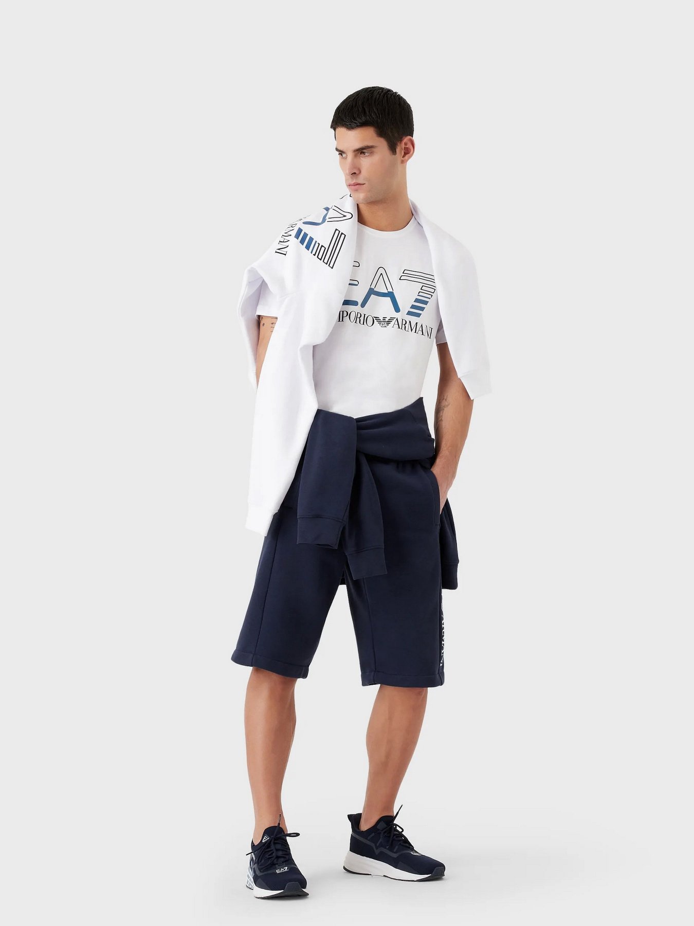 Футболка EA7 Logo Series модель 3RPT07-PJLBZ-1100 Фото