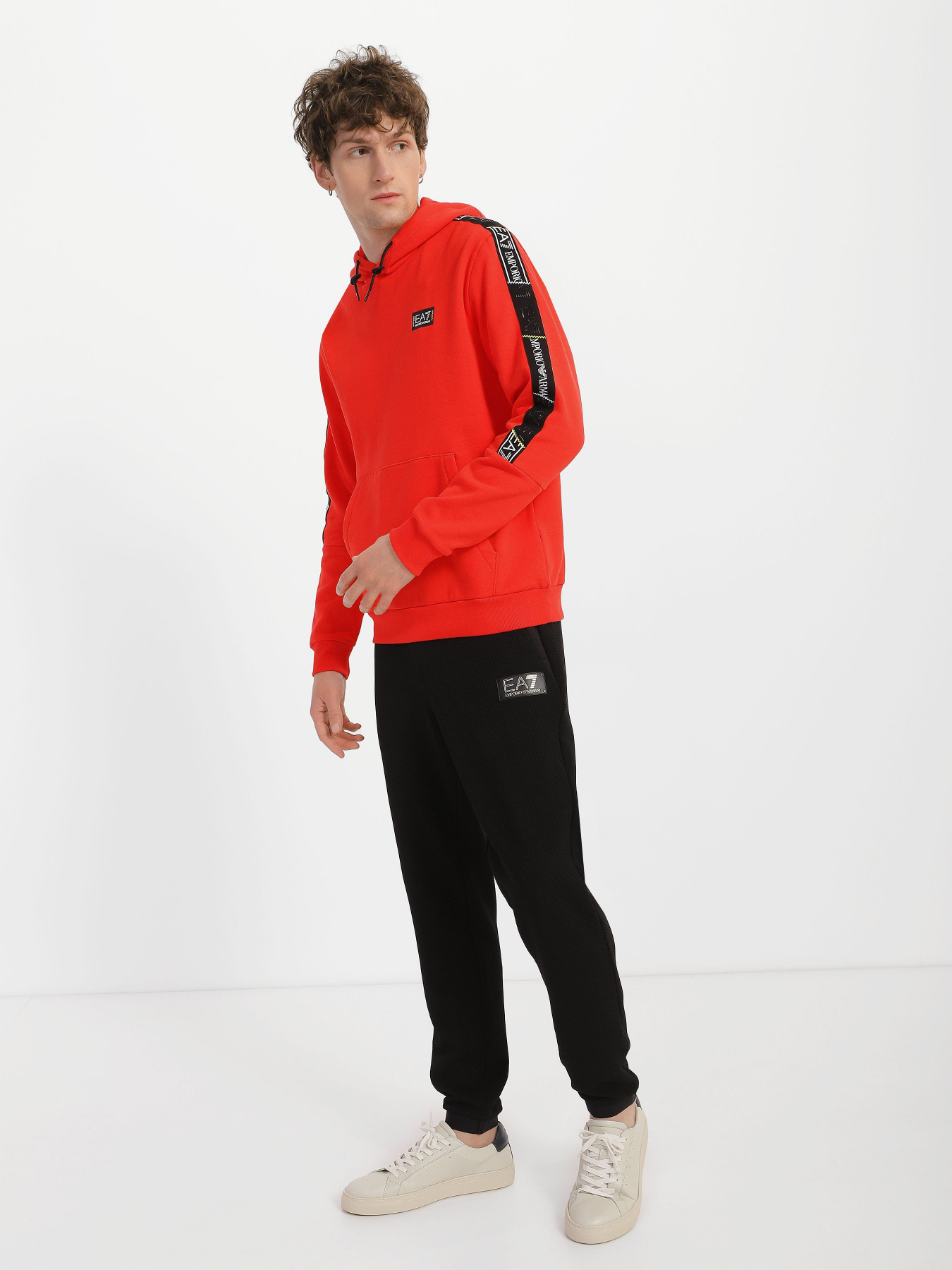 Худи EA7 Logo Series модель 3RPM11-PJ07Z-1480 Фото