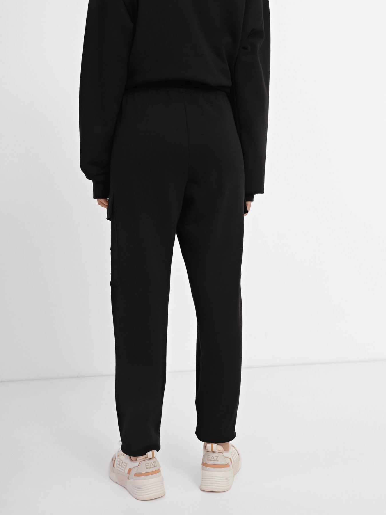 Спортивні штани EA7 Logo Series модель 3RUP54-PJEQZ-0200 Фото
