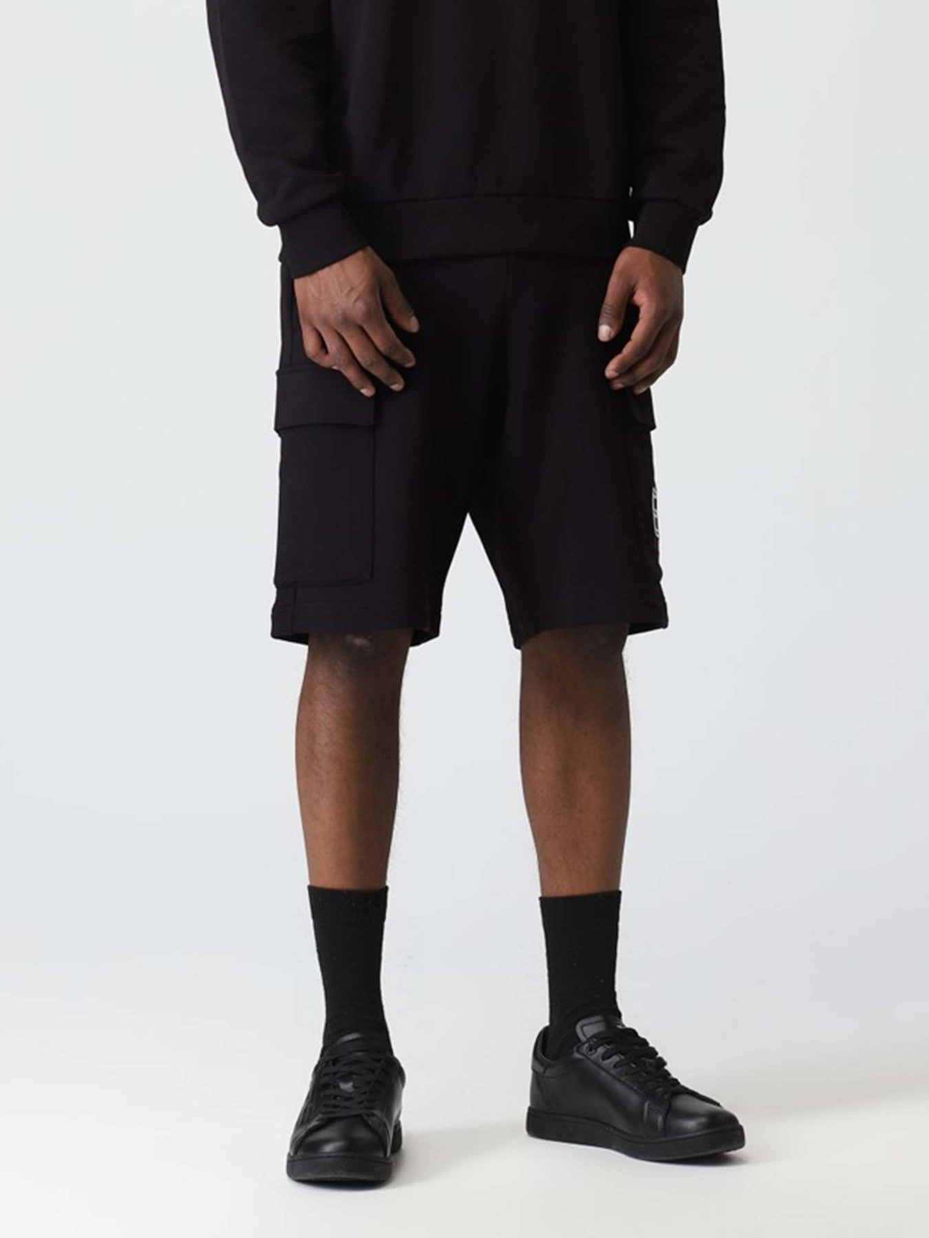 Шорти EA7 Logo Series модель 3RUS51-PJEQZ-0200 Фото