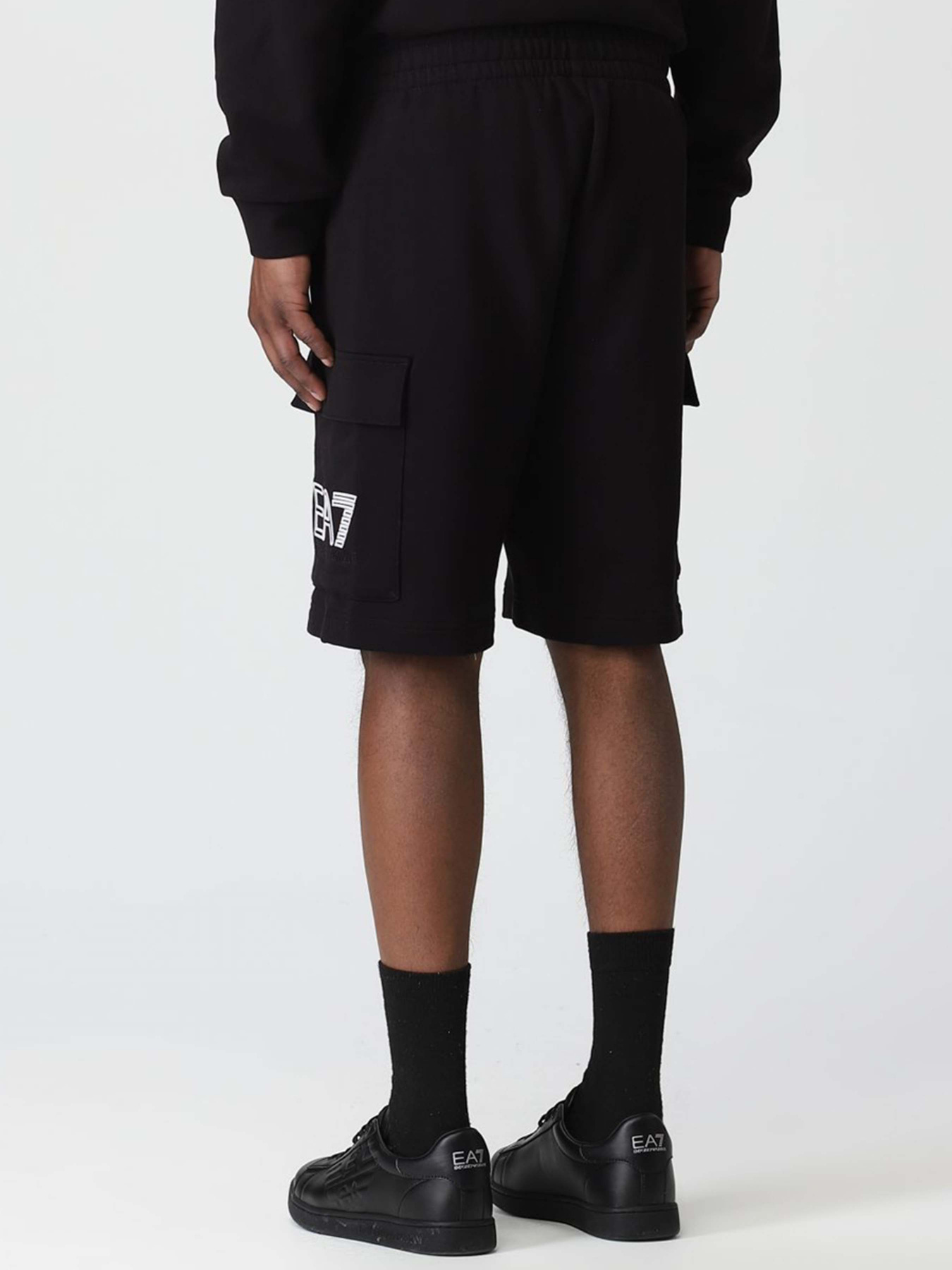 Повсякденні шорти EA7 Logo Series модель 3RUS51-PJEQZ-0200 Фото