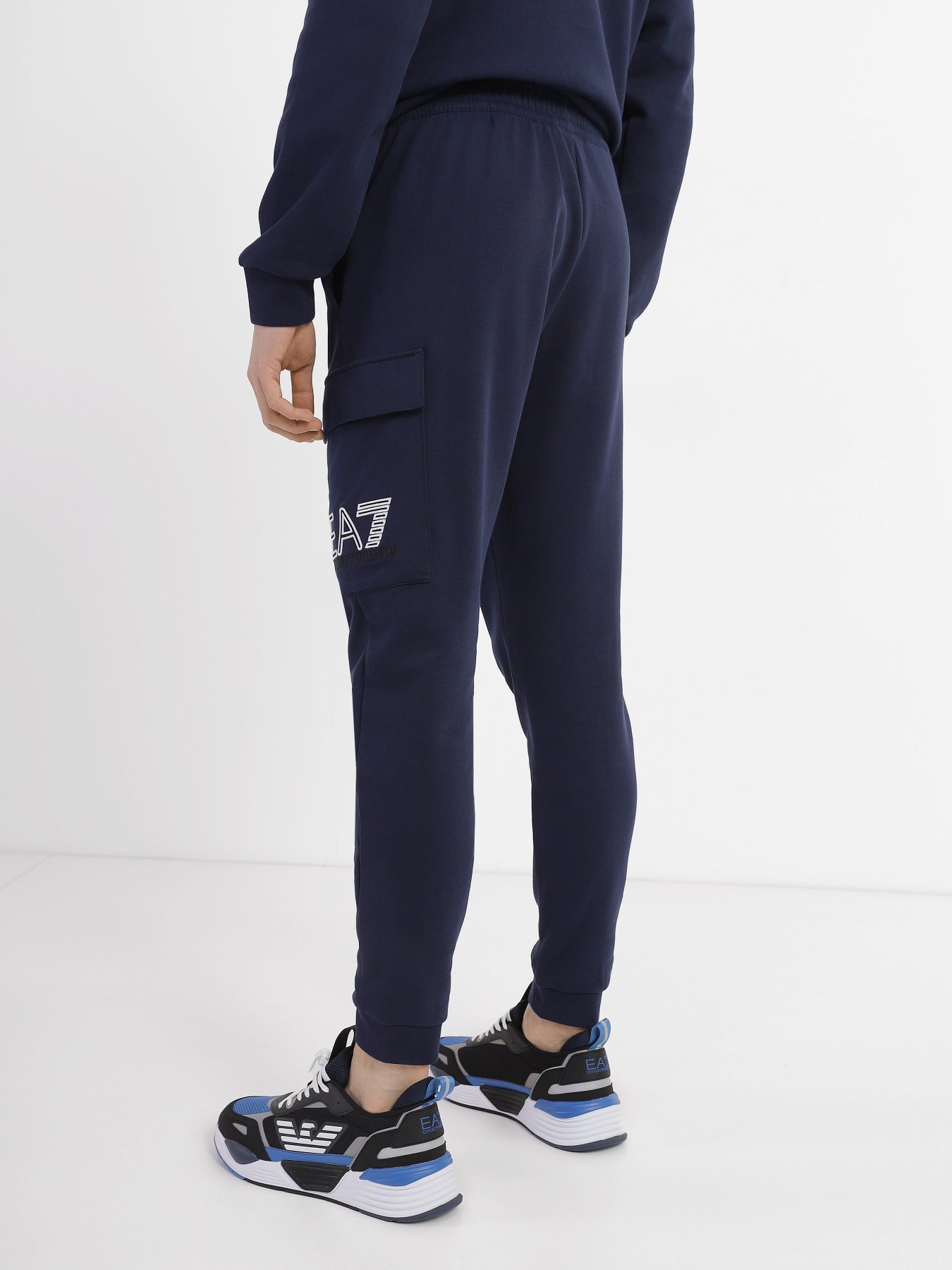 Штаны спортивные EA7 Logo Series модель 3RUP54-PJEQZ-0554 Фото