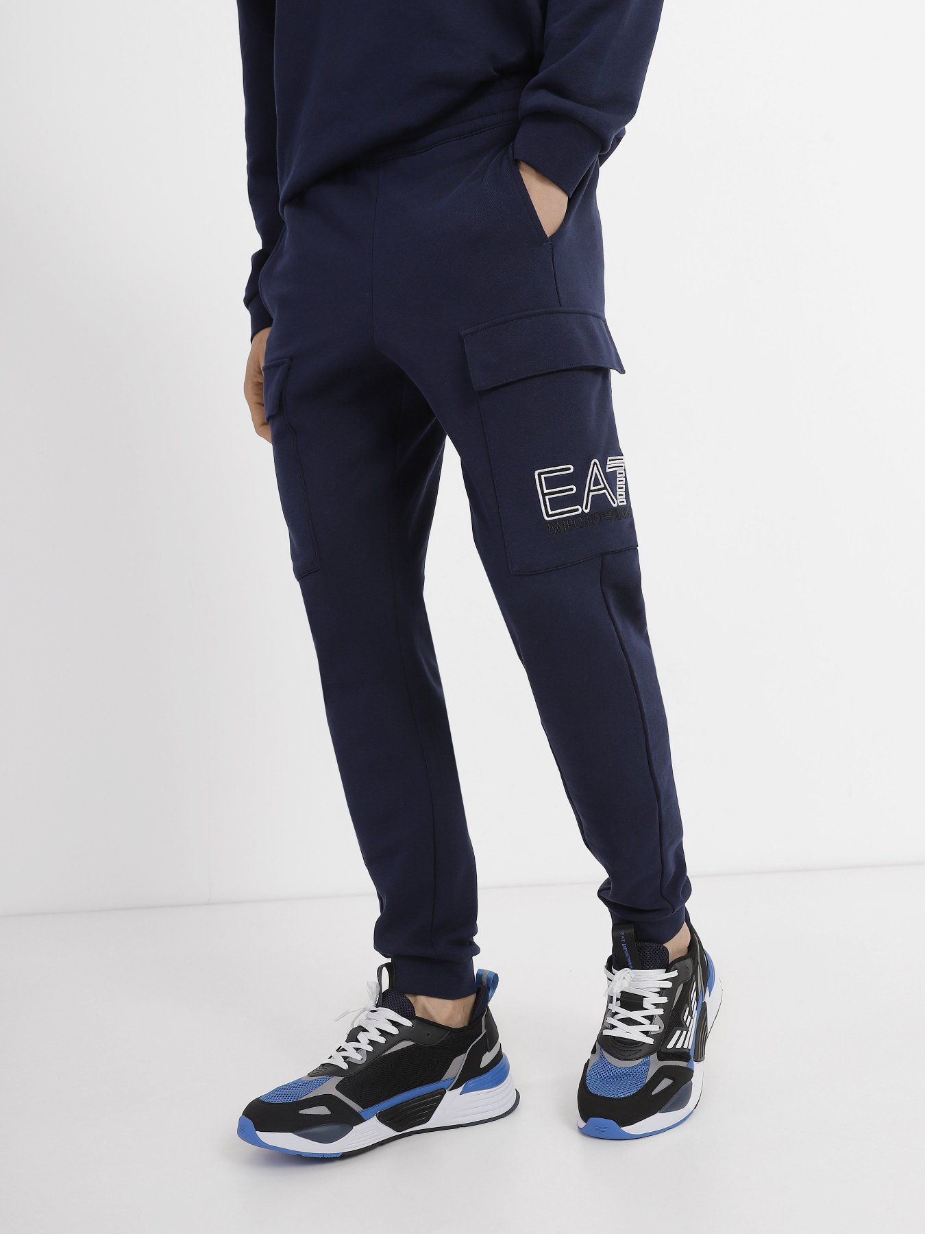 Спортивні штани EA7 Logo Series модель 3RUP54-PJEQZ-0554 Спортивні штани EA7 Logo Series модель 3RUP54-PJEQZ-0554 Фото