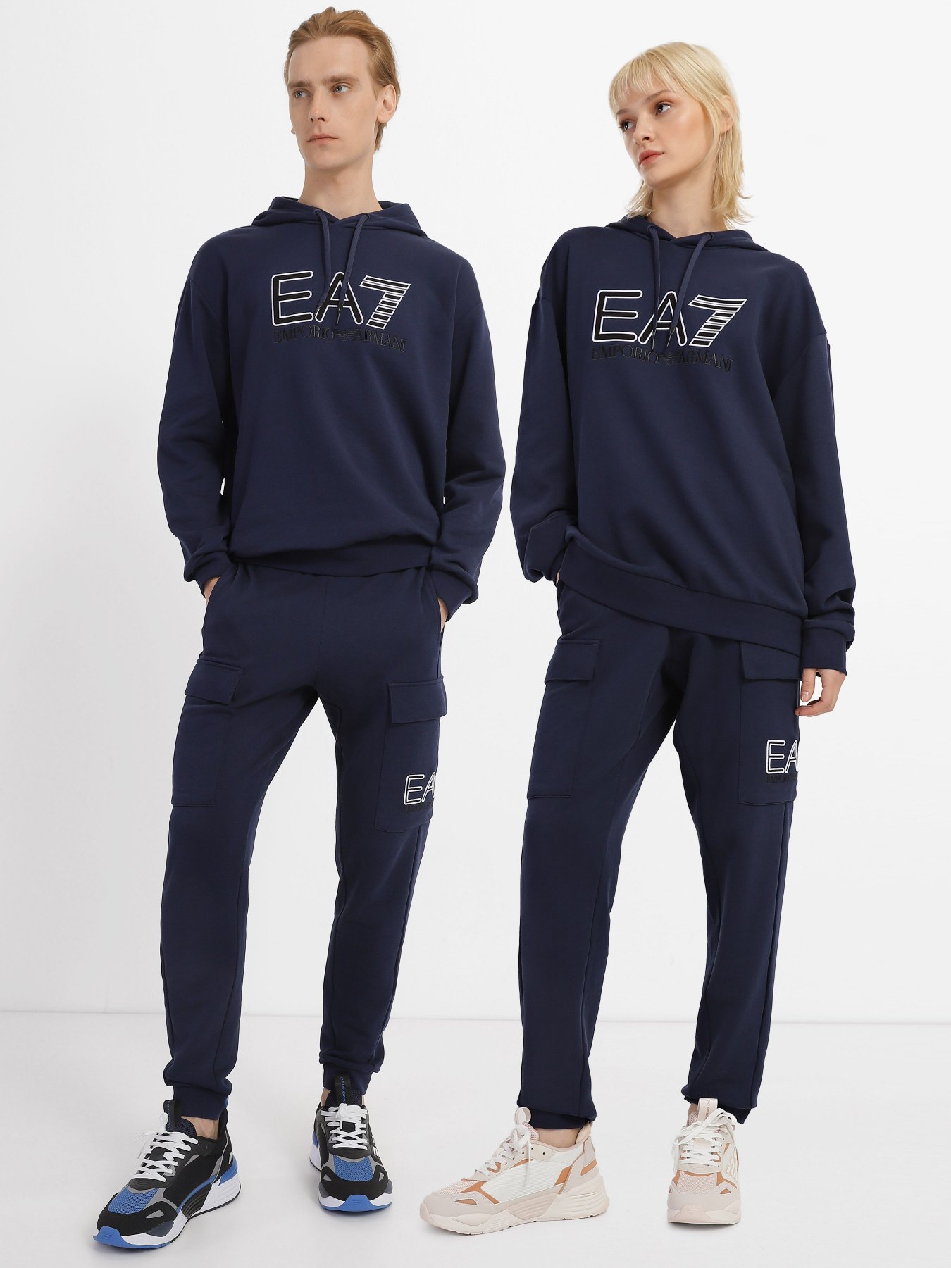 Спортивні штани EA7 Logo Series модель 3RUP54-PJEQZ-0554 Спортивні штани EA7 Logo Series модель 3RUP54-PJEQZ-0554 Фото