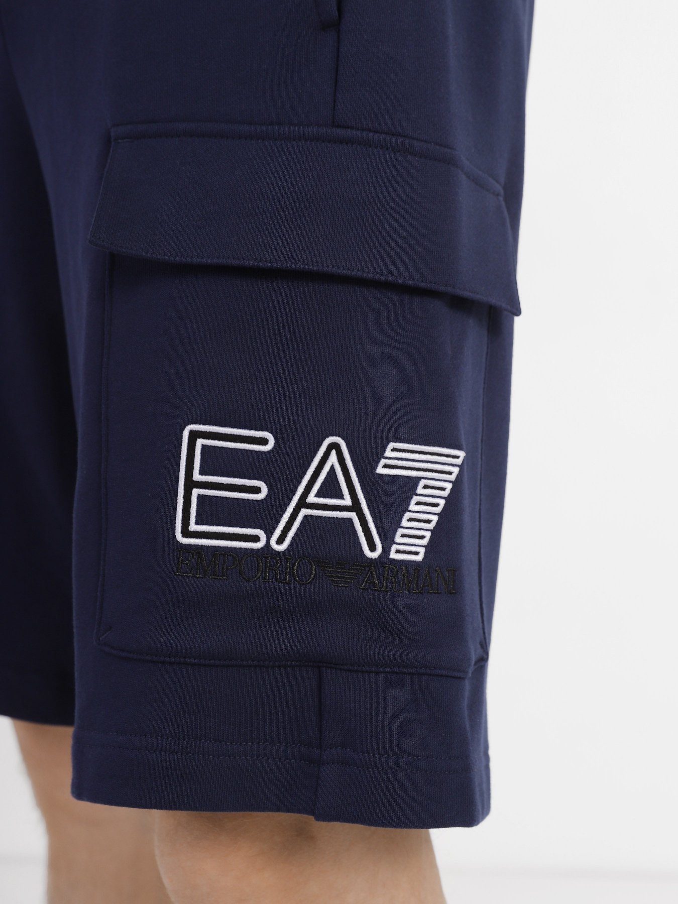 Повседневные шорты EA7 Logo Series модель 3RUS51-PJEQZ-0554 Фото