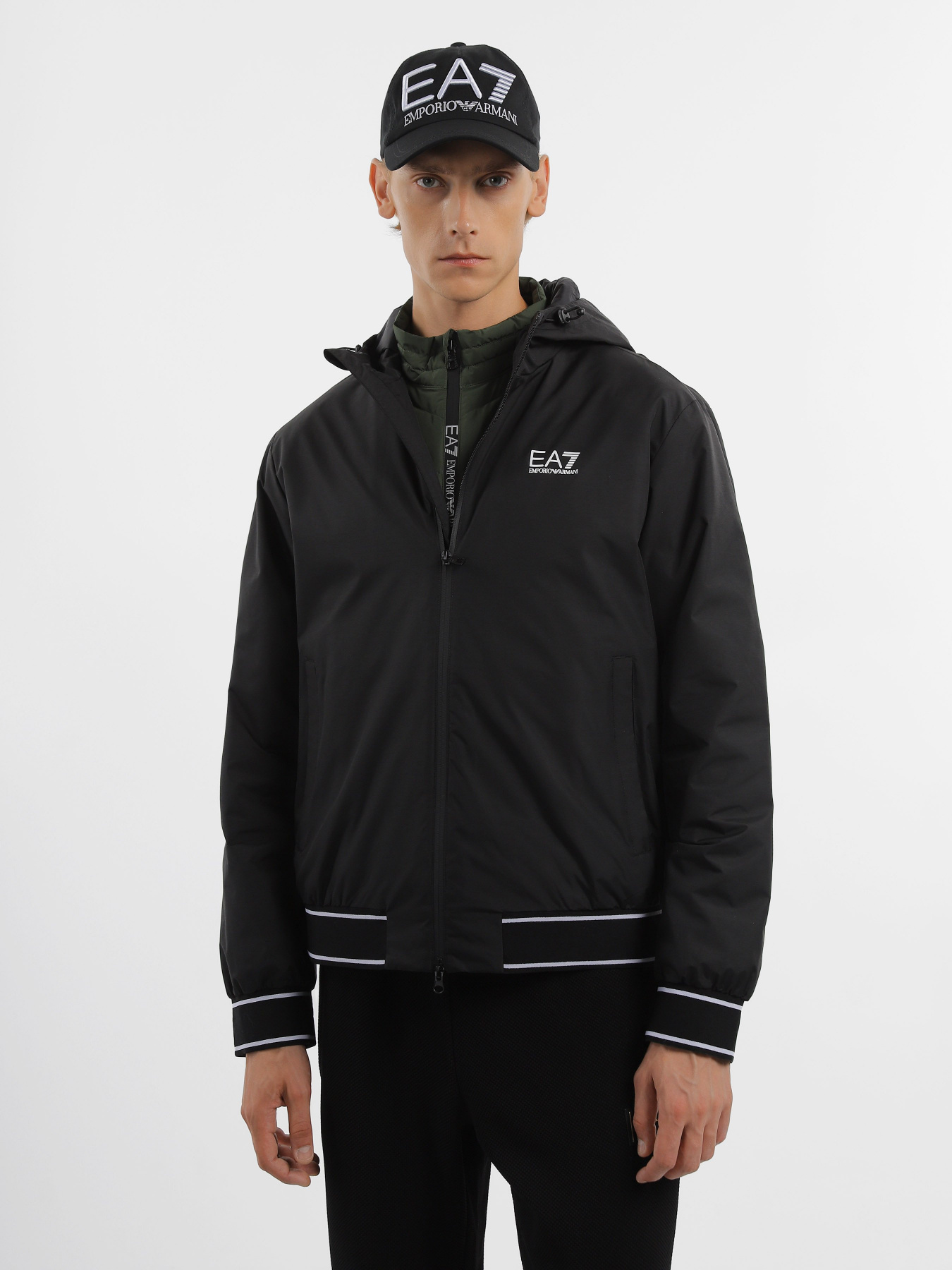 Демісезонна куртка EA7 модель 6RPB08-PN27Z-1200 Фото