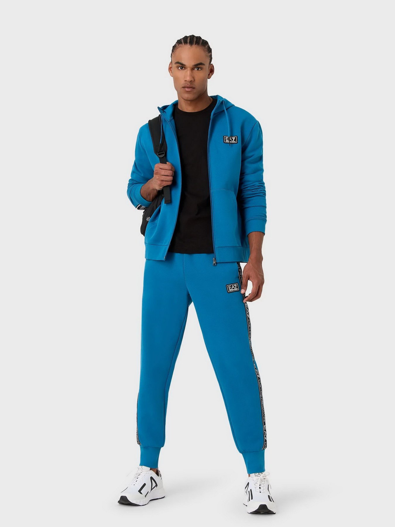 Футболка EA7 Logo Series модель 6RPT02-PJ02Z-1200 Футболка EA7 Logo Series модель 6RPT02-PJ02Z-1200 Фото