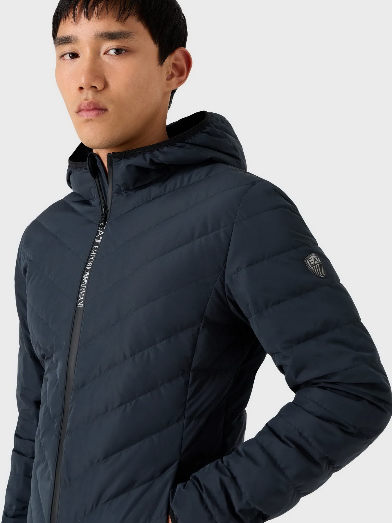 Пуховик EA7 Premium Shield модель 8NPB14-PNE1Z-1578 Фото