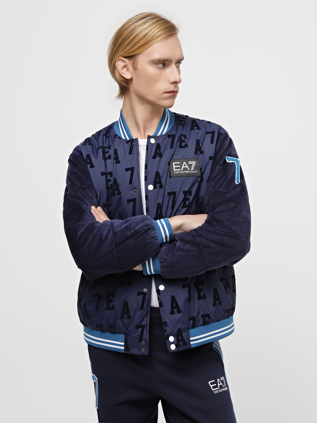 Бомбер EA7 University squad модель 6RPB09-PNECZ-1554 Фото