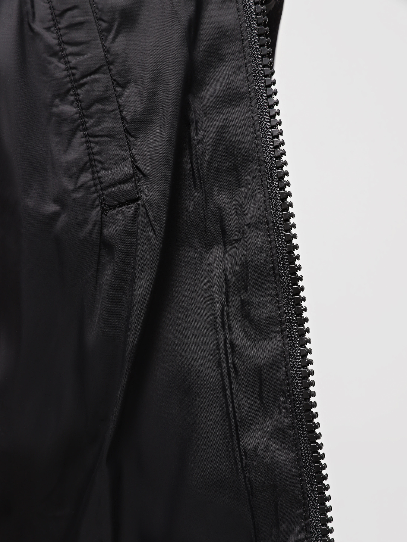 Зимняя куртка EA7 модель 6RPB26-PNEPZ-1200 Фото