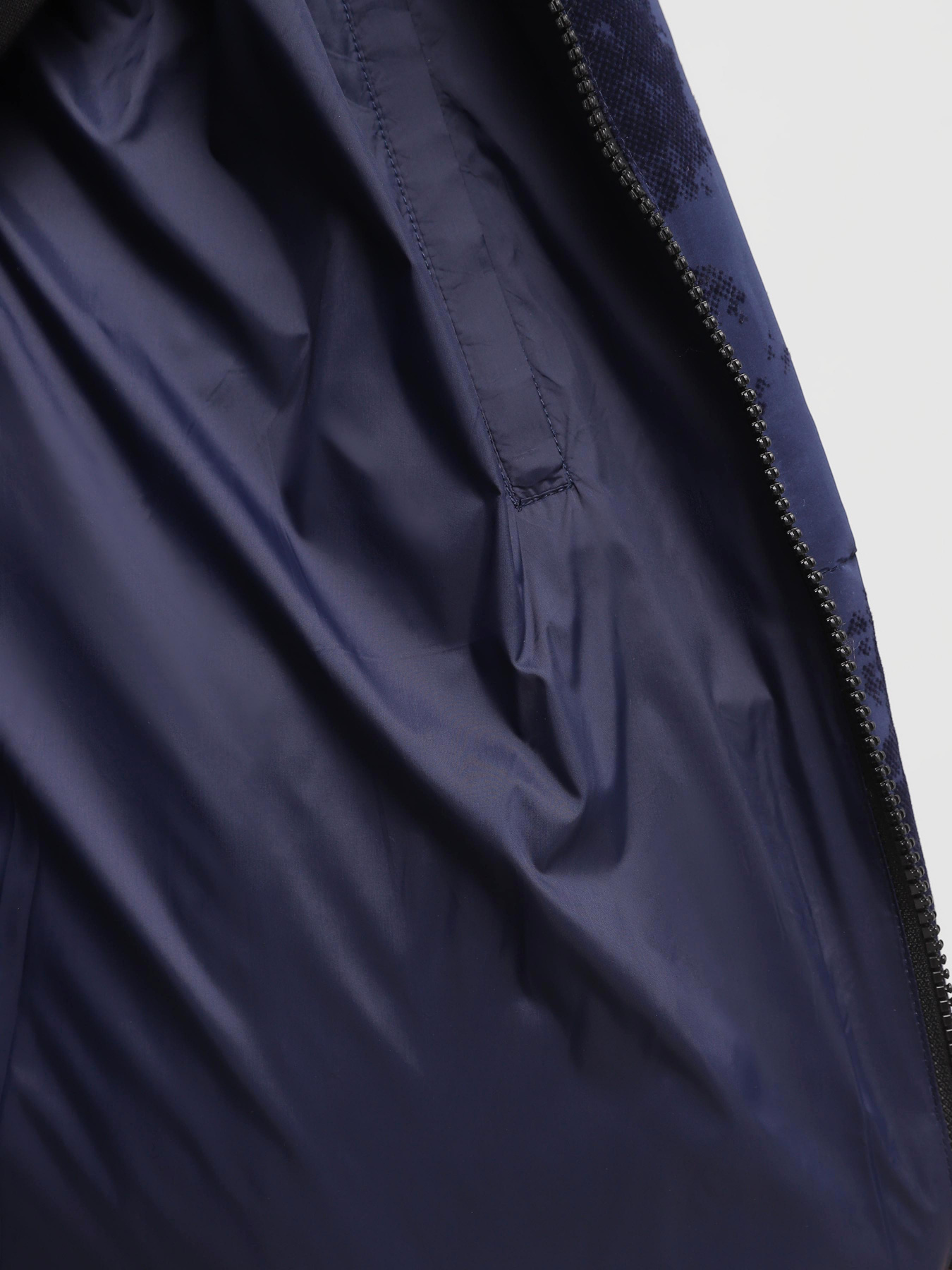 Зимняя куртка EA7 модель 6RPB26-PNEPZ-1554 Фото