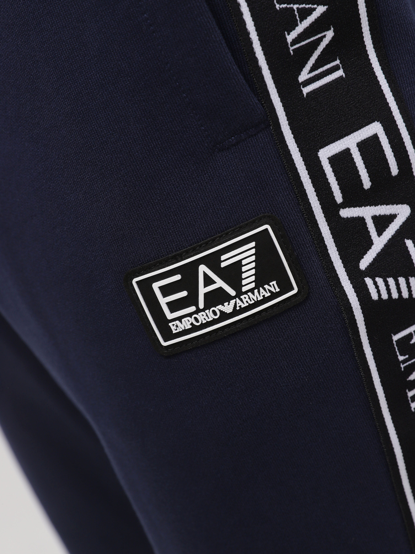 Штаны спортивные EA7 Logo Series модель 6RPP55-PJ07Z-1554 Фото