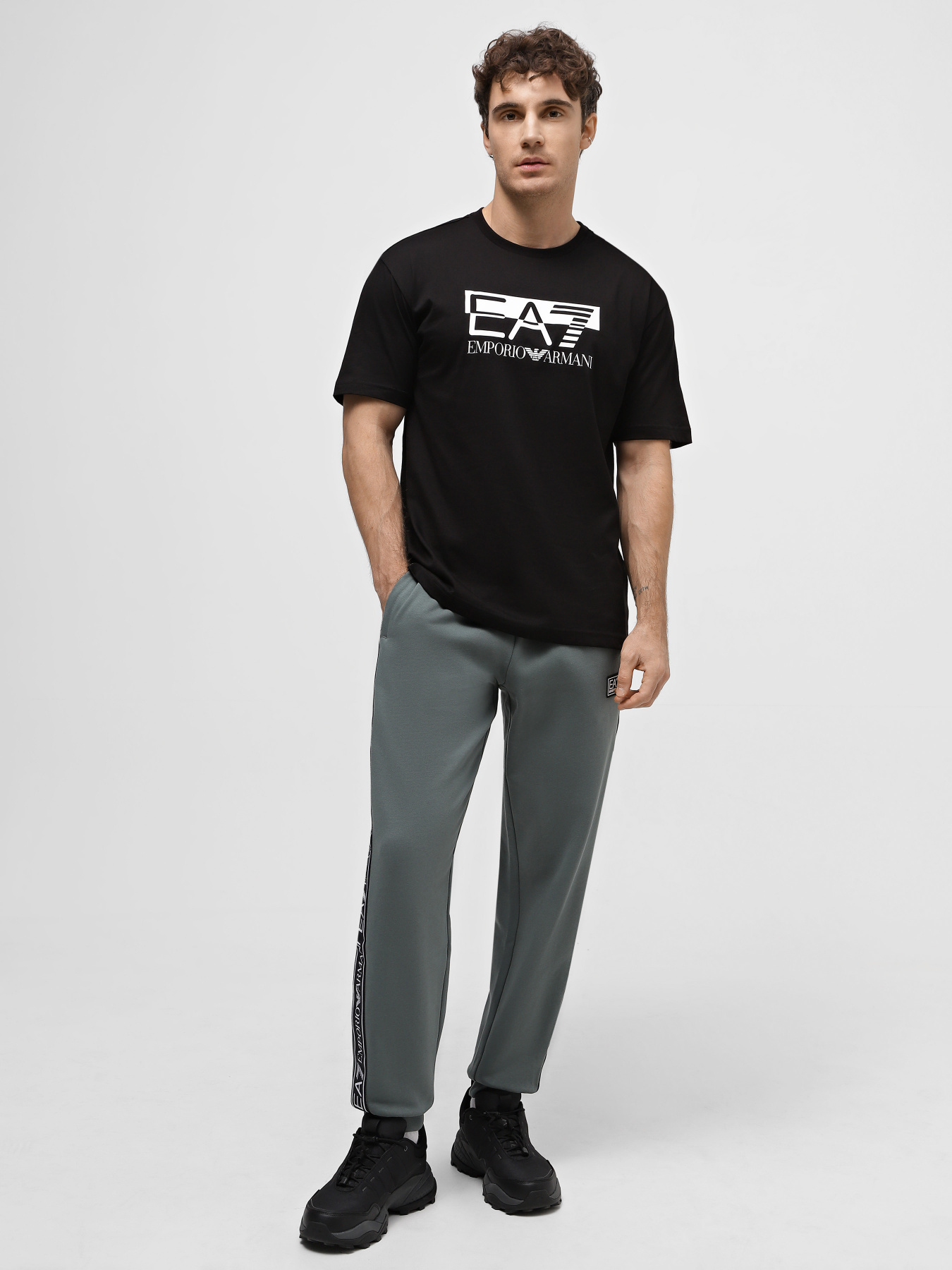 Штаны спортивные EA7 Logo Series модель 6RPP55-PJ07Z-1842 Фото