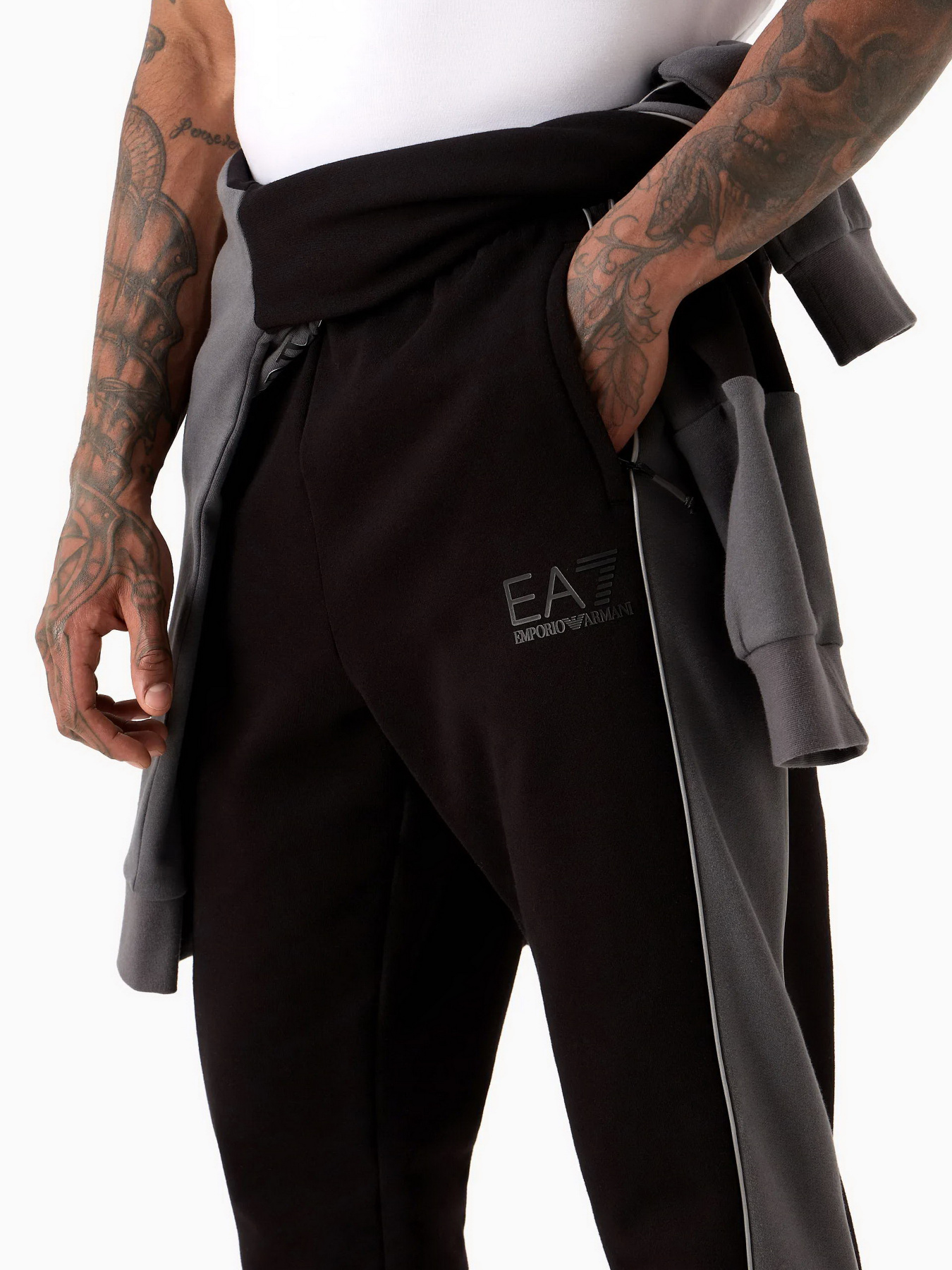 Штаны спортивные EA7 Athletic Colour Block модель 6RPP64-PJ07Z-1200 Фото