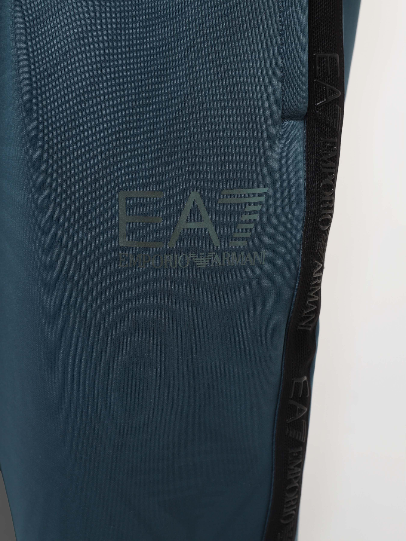 Спортивні штани EA7 Vigor7 модель 3DPP55-PJAHZ-1821 Фото