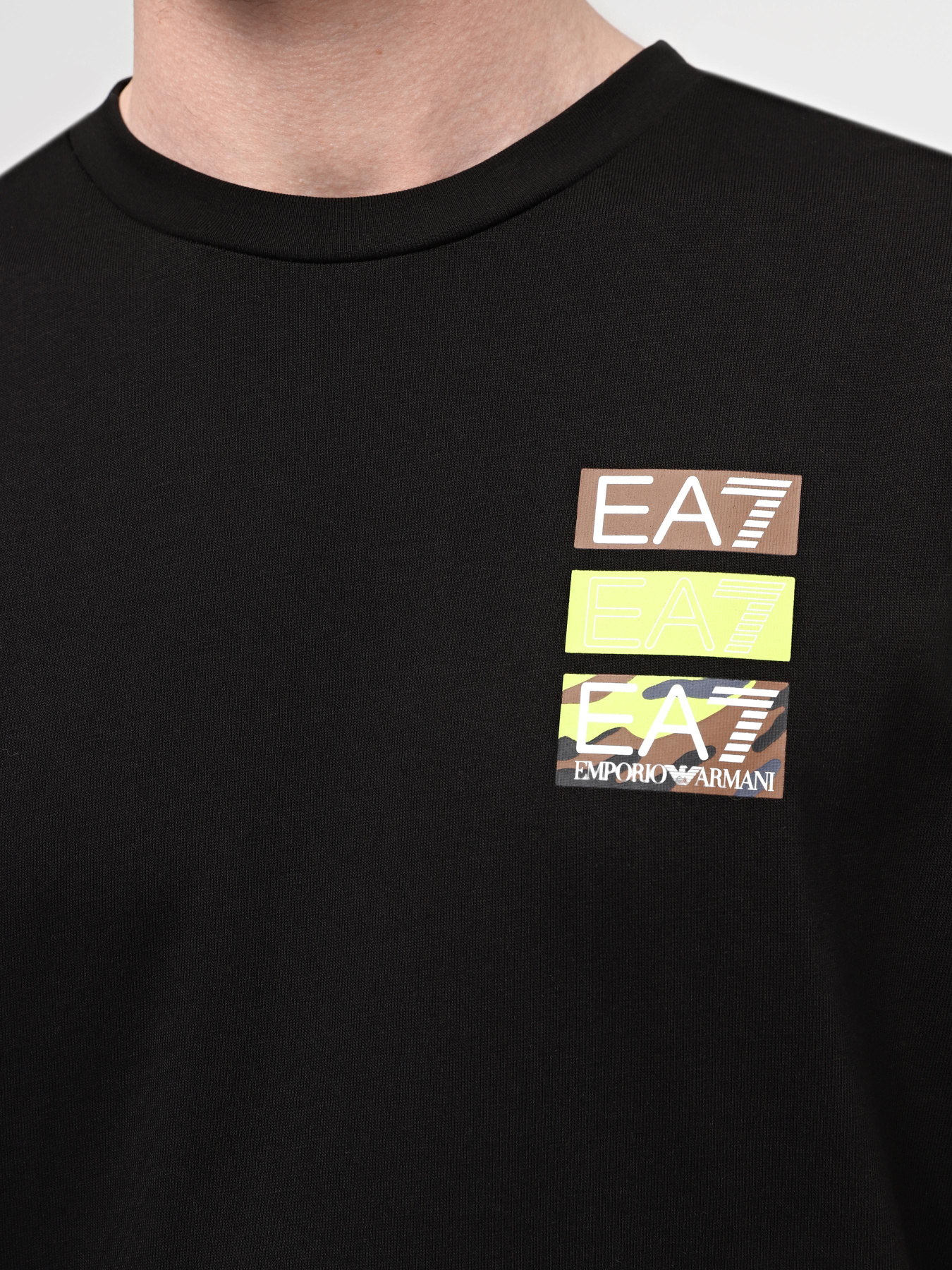 Футболка EA7 Graphic Series модель 3DPT12-PJ7BZ-1200 Фото