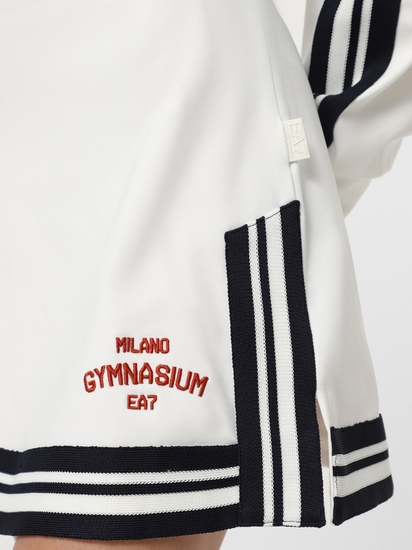 Юбка мини EA7 Club House модель 7W000501-AF12114-U0005 Юбка мини EA7 Club House модель 7W000501-AF12114-U0005 Фото