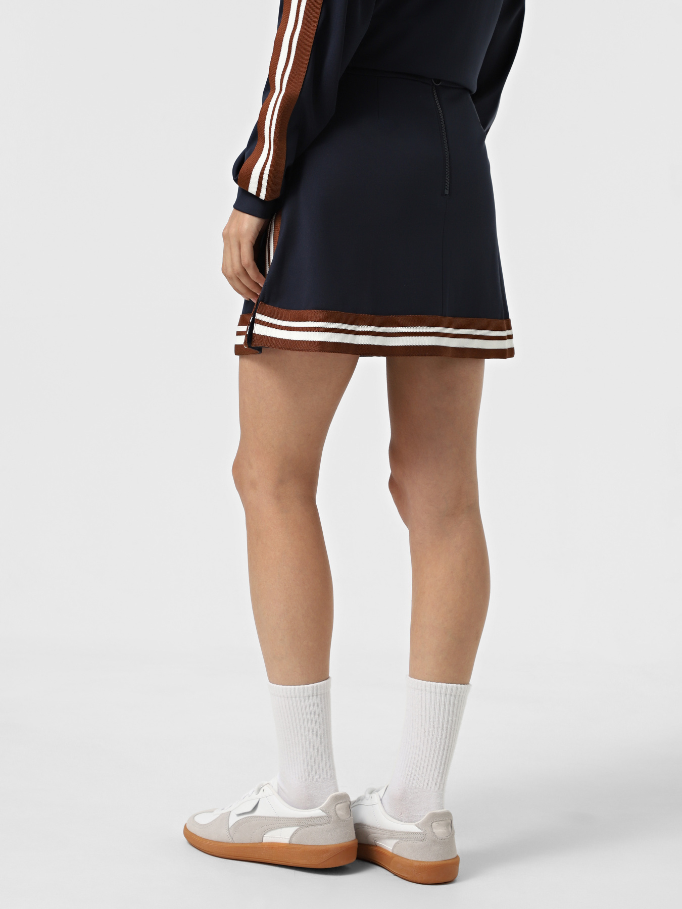 Спідниця міні EA7 Club House модель 7W000501-AF12114-UB102 Спідниця міні EA7 Club House модель 7W000501-AF12114-UB102 Фото