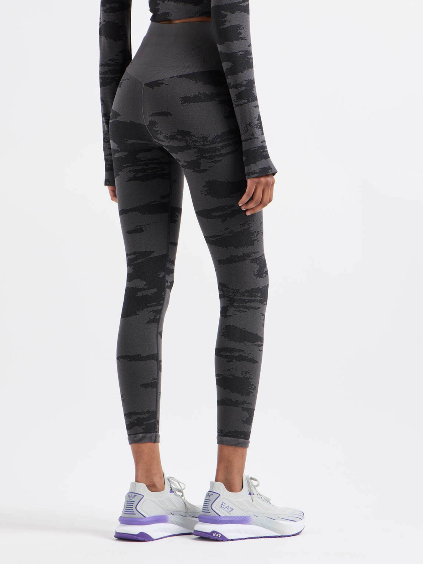 Легінси EA7 Urban Escape модель 7W000519-AF13714-FC073 Фото