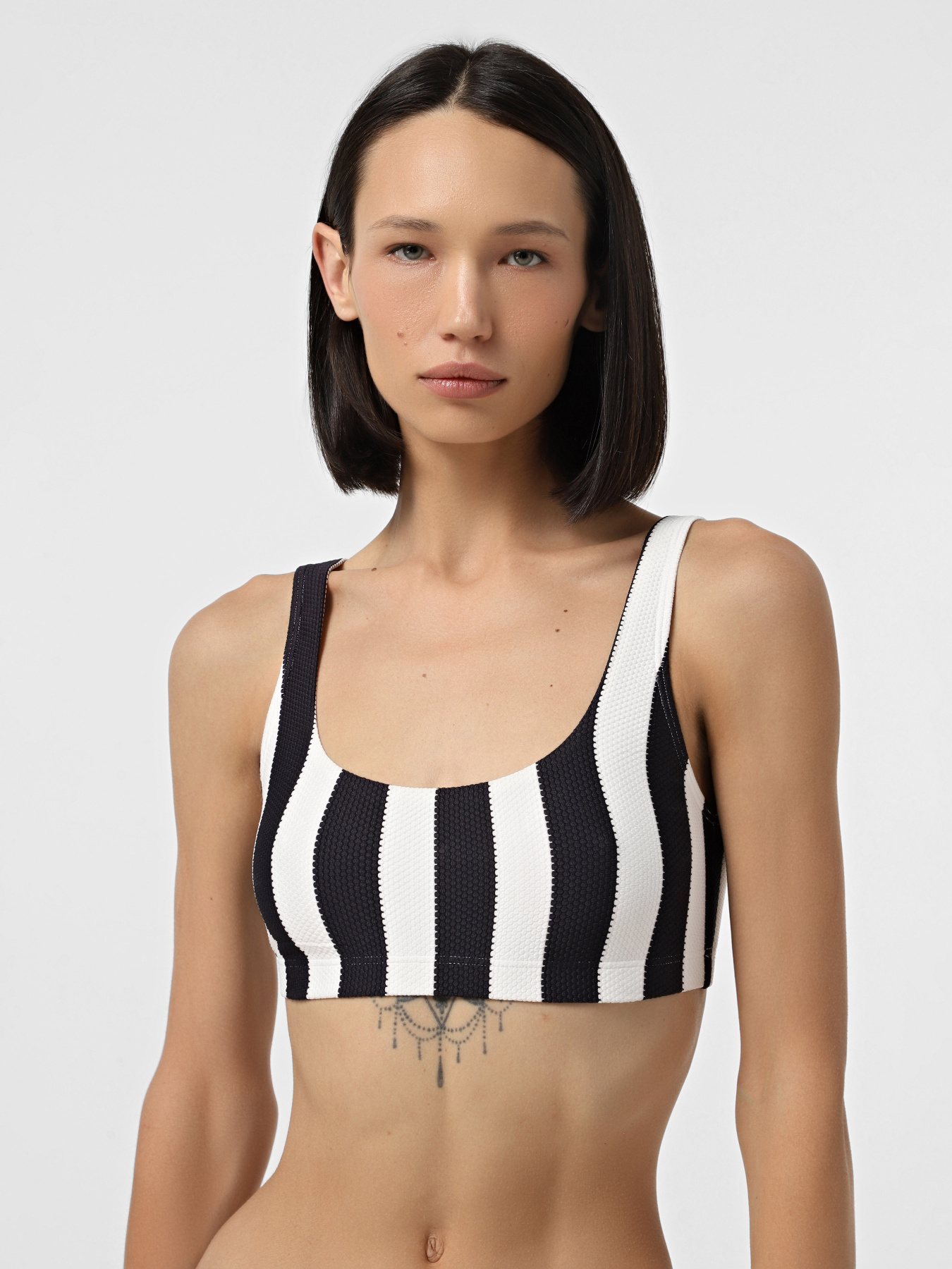 Купальник EA7 модель 7W000296-AF12214-FB070 Купальник EA7 модель 7W000296-AF12214-FB070 Фото