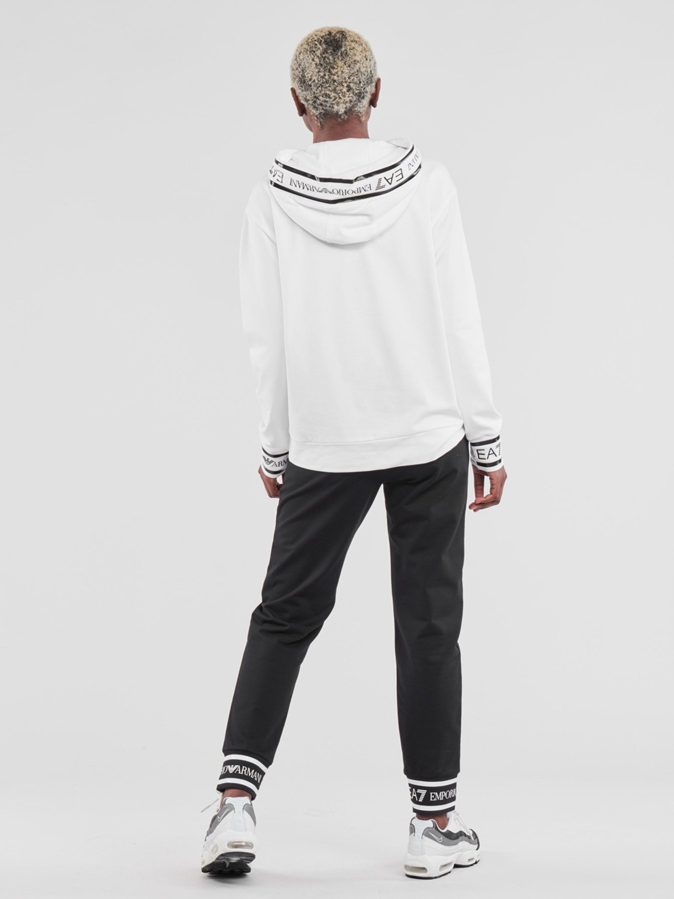 Спортивный костюм EA7 модель 3KTV56-TJ31Z-22BA Фото