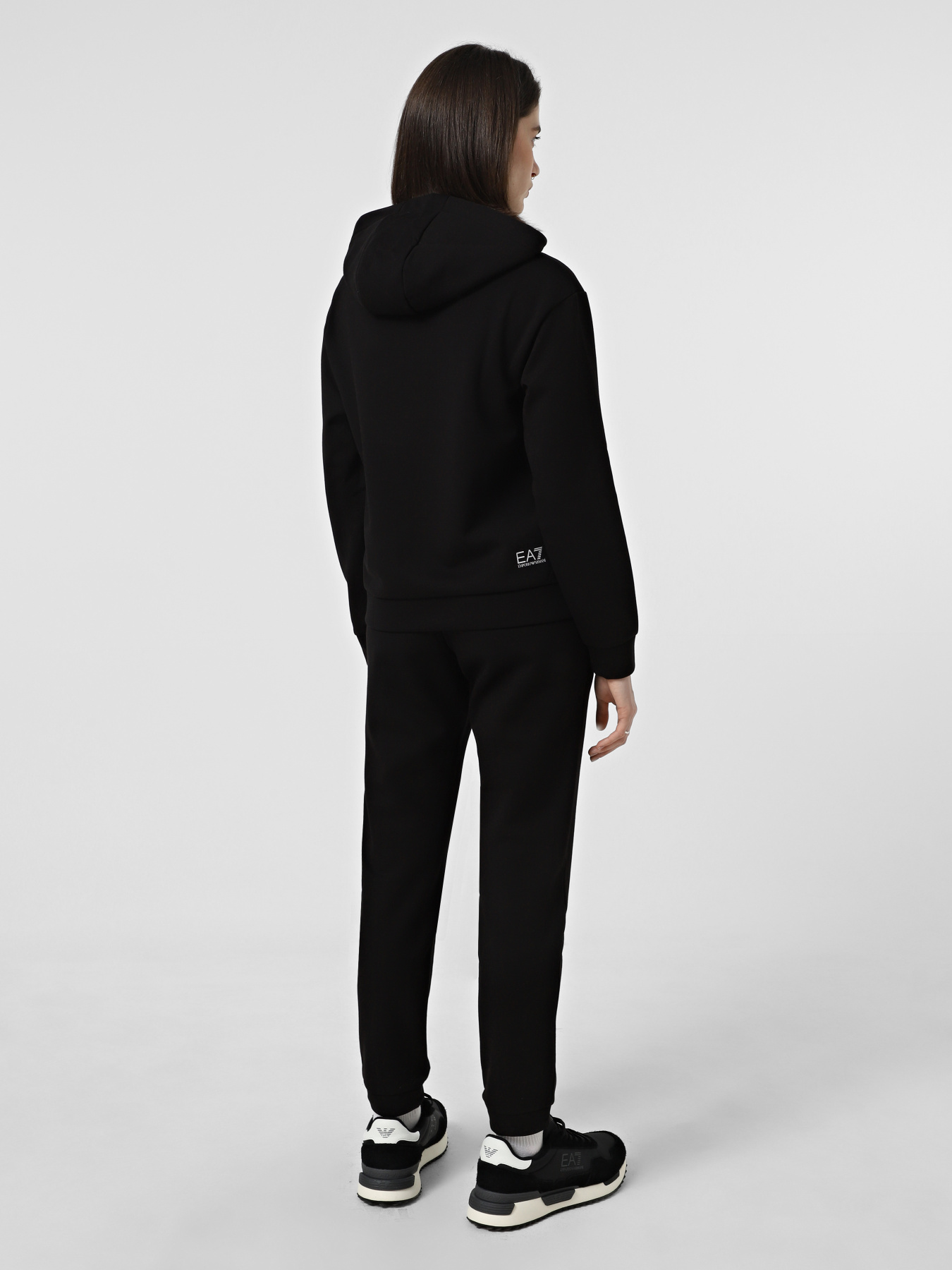 Спортивный костюм EA7 модель 7W000802-AF10443-UC001 Спортивный костюм EA7 модель 7W000802-AF10443-UC001 Фото