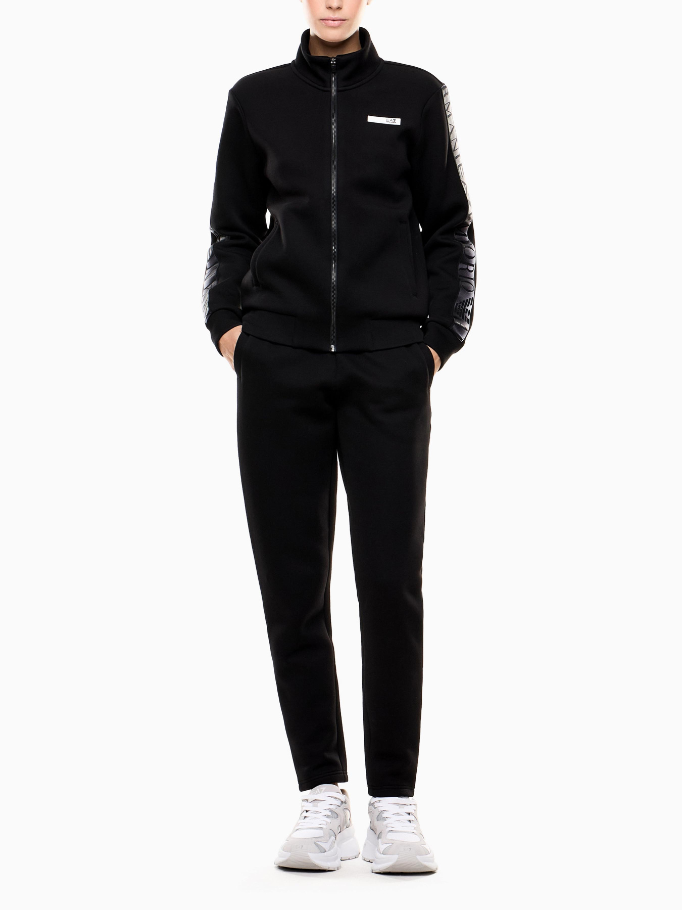 Спортивний костюм EA7 модель 7W000680-AF13151-UC001 Спортивний костюм EA7 модель 7W000680-AF13151-UC001 Фото