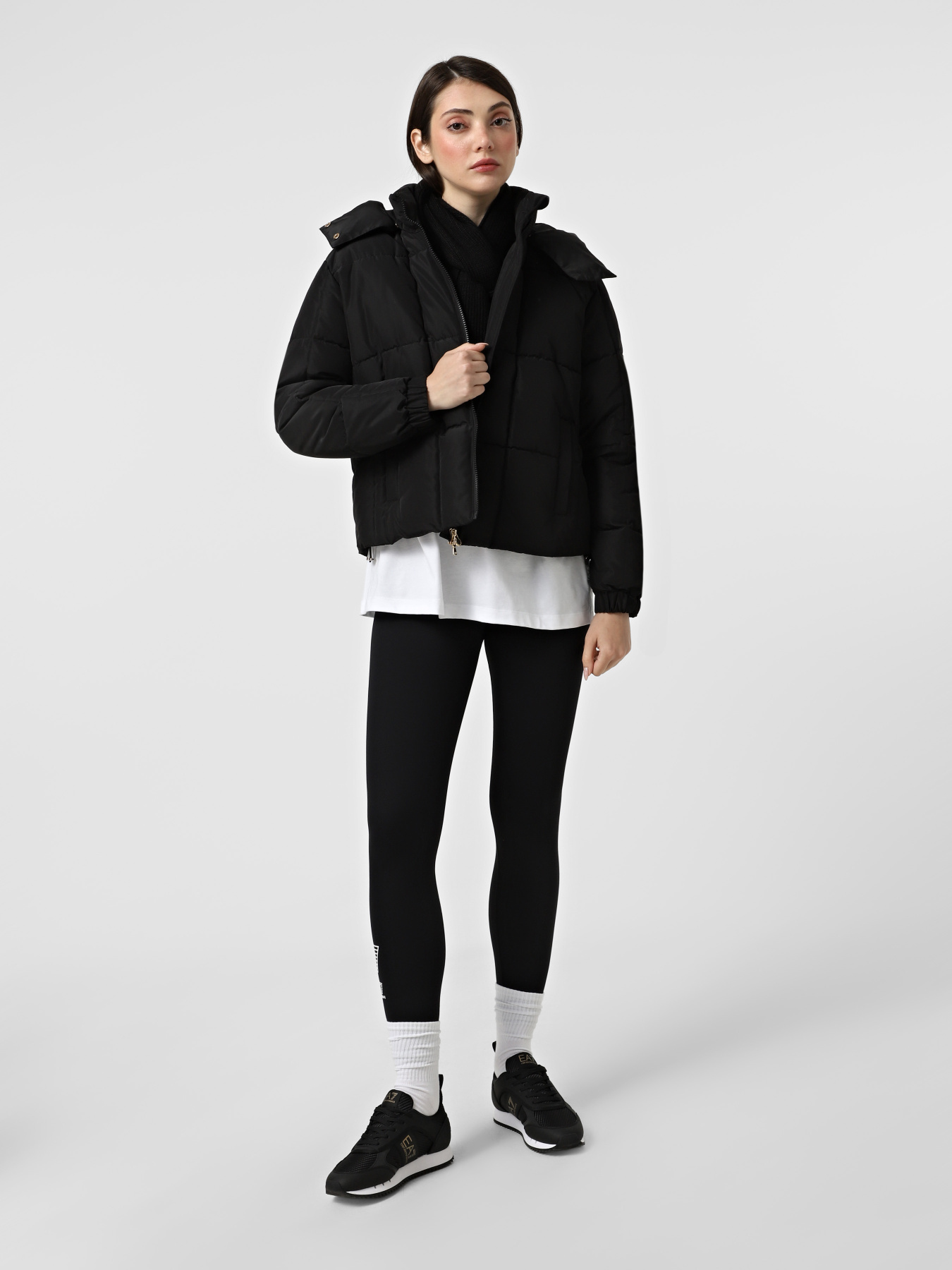 Зимняя куртка EA7 модель 7W000647-AF16074-MC231 Зимняя куртка EA7 модель 7W000647-AF16074-MC231 Фото