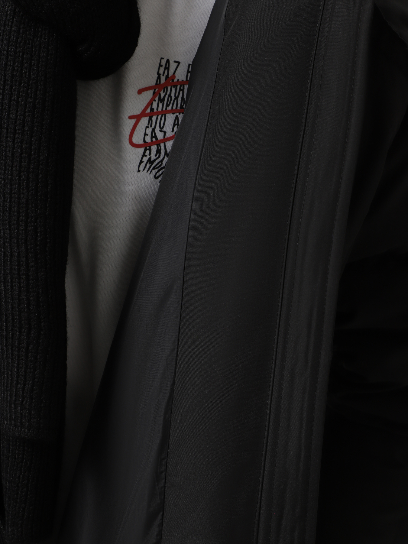 Зимняя куртка EA7 модель 7W000647-AF16074-MC231 Зимняя куртка EA7 модель 7W000647-AF16074-MC231 Фото