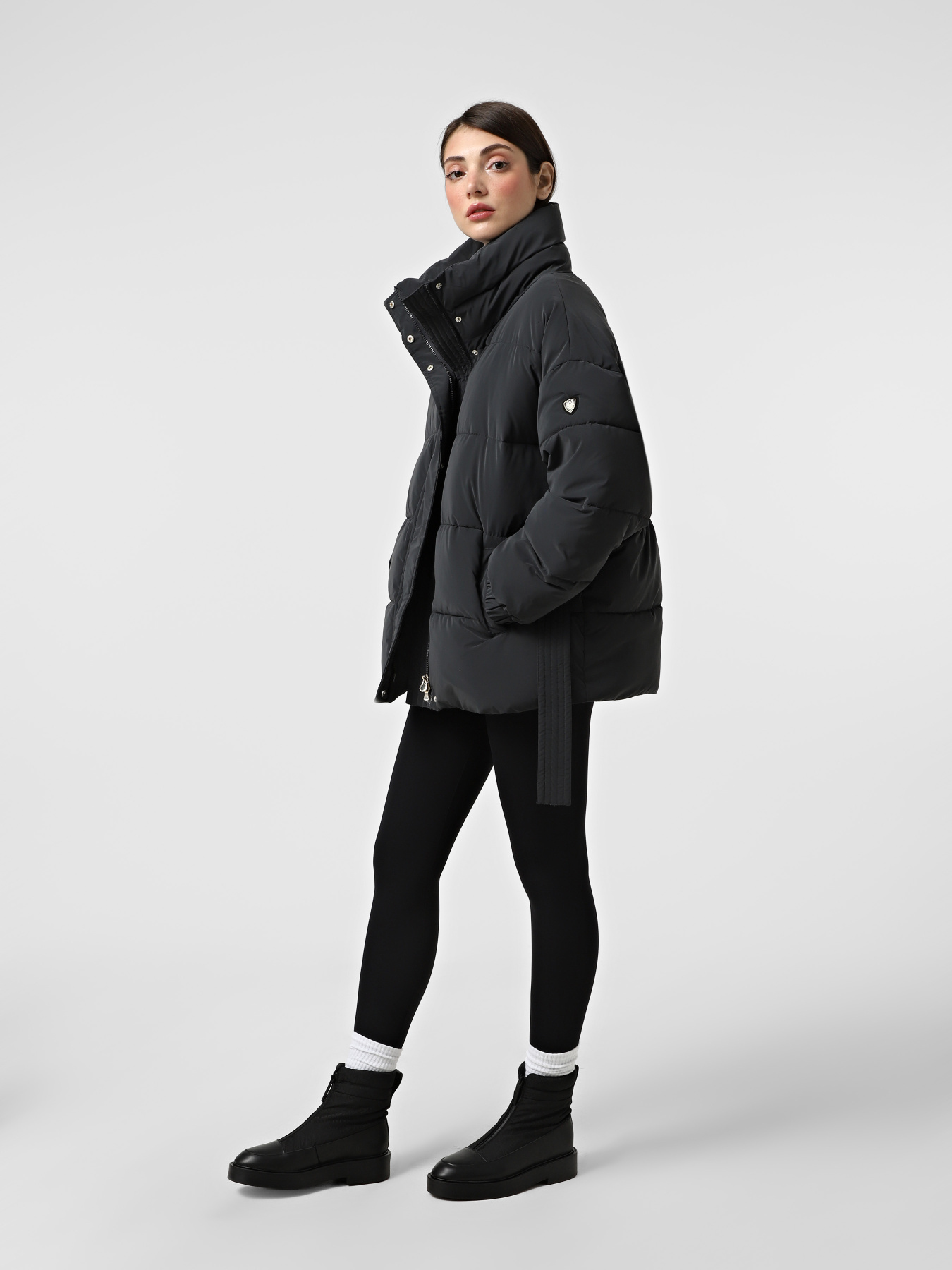 Зимняя куртка EA7 модель 7W000652-AF16078-U8117 Фото