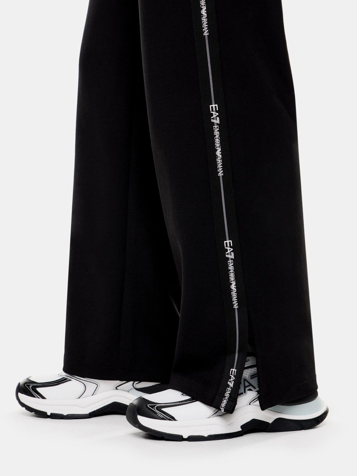 Спортивный костюм EA7 модель 7W000979-AF12501-UC001 Фото