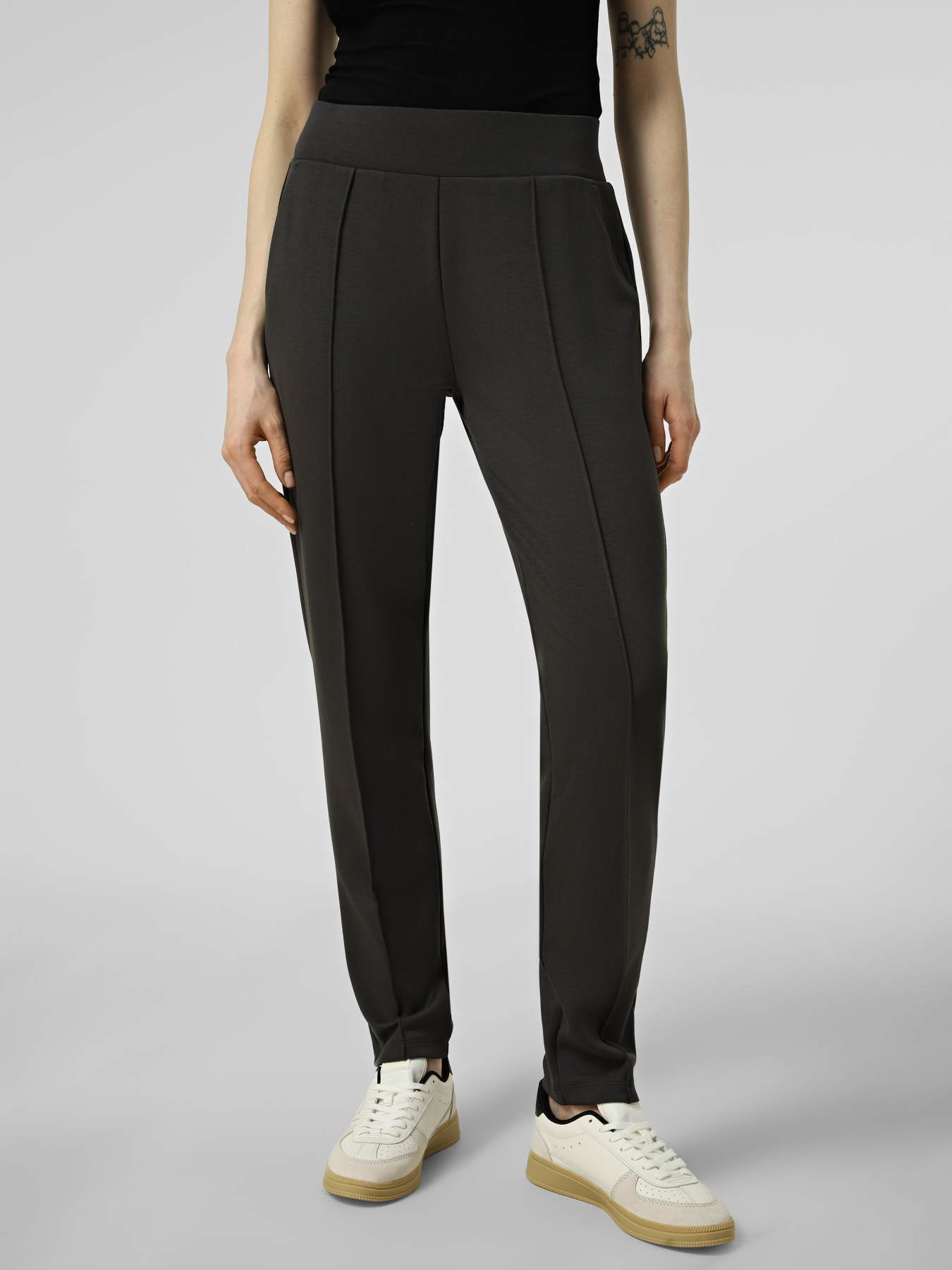 Спортивні штани EA7 модель 7W001489-AF24375-U8111 Фото