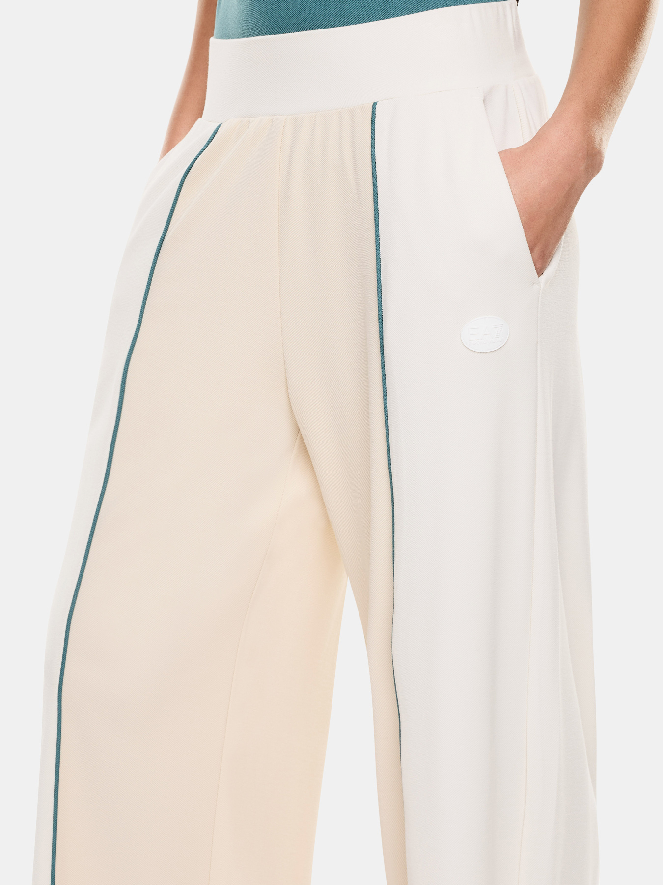 Спортивні штани EA7 модель 7W000914-AF13289-U1088 Спортивні штани EA7 модель 7W000914-AF13289-U1088 Фото