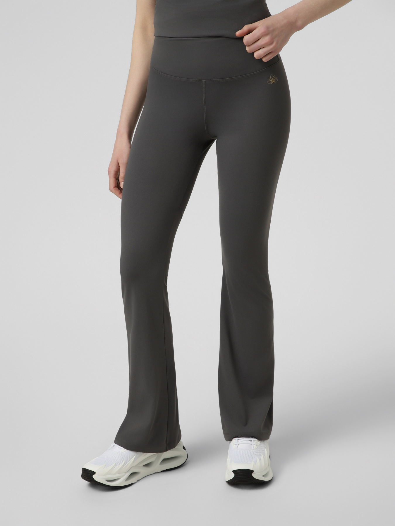 Брюки EA7 модель 7W000924-AF21585-U8111 Фото