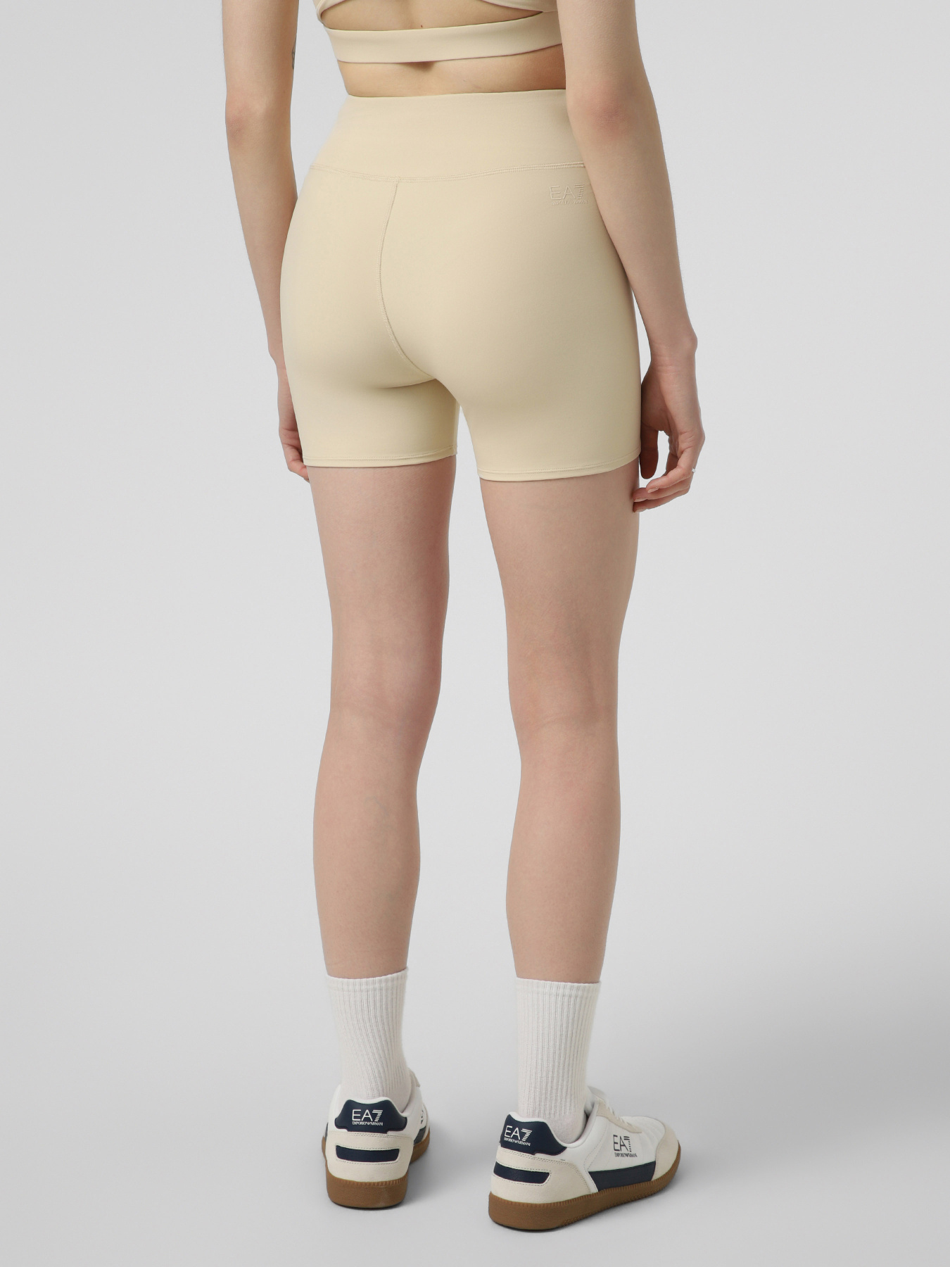 Шорти EA7 модель 7W000925-AF21585-U1088 Фото