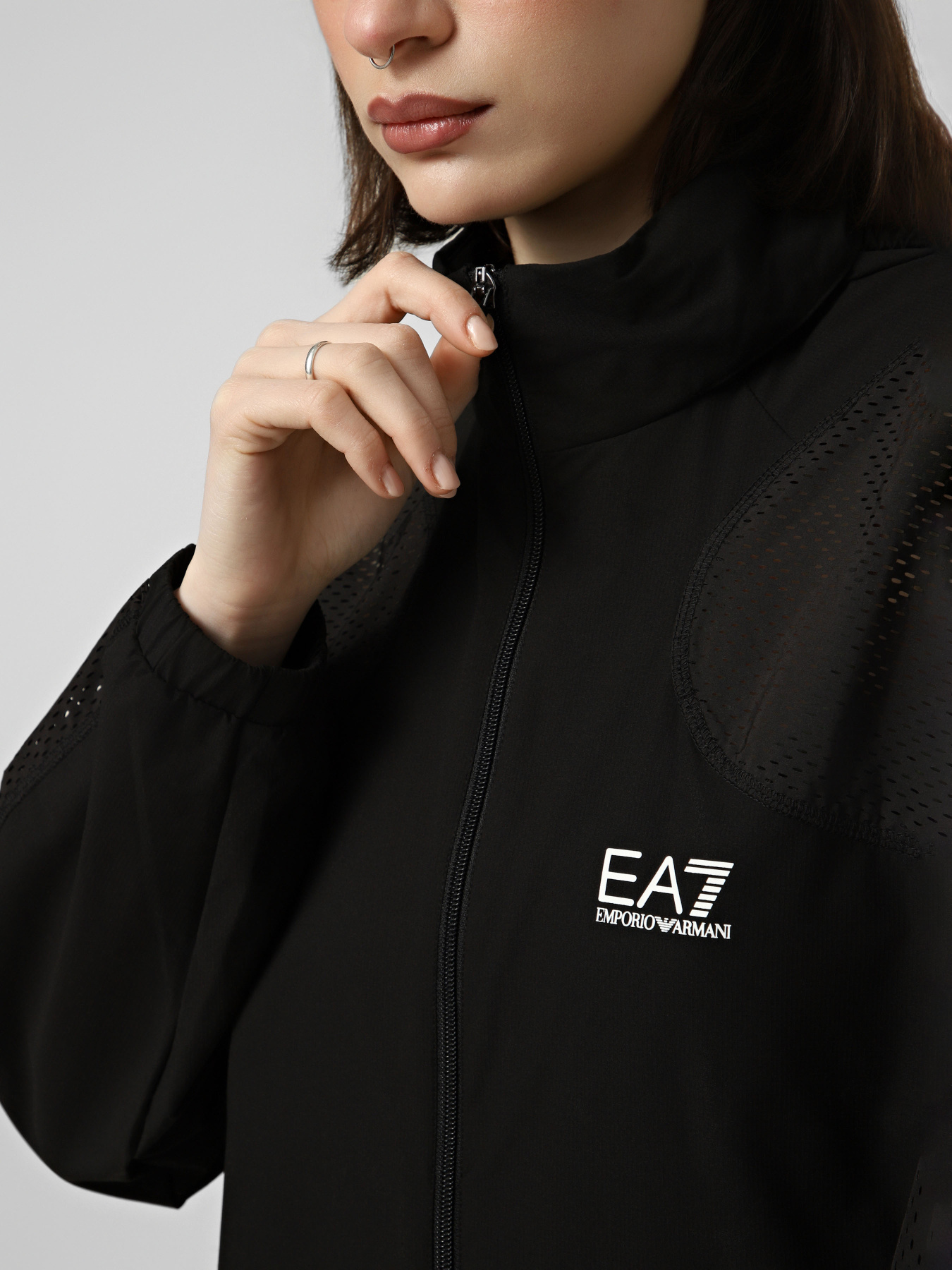 Куртки та дублянки EA7 модель 7W000934-AF15724-UC001 Фото