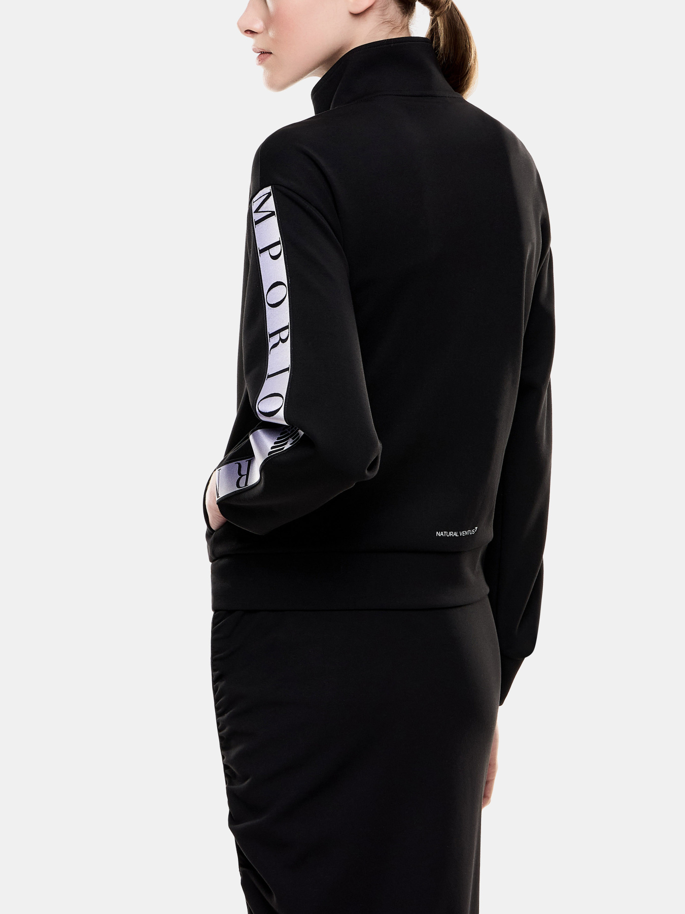 EA7 7W001152-AF12501-UC001 модель 7W001152-AF12501-UC001 EA7 7W001152-AF12501-UC001 модель 7W001152-AF12501-UC001 Фото