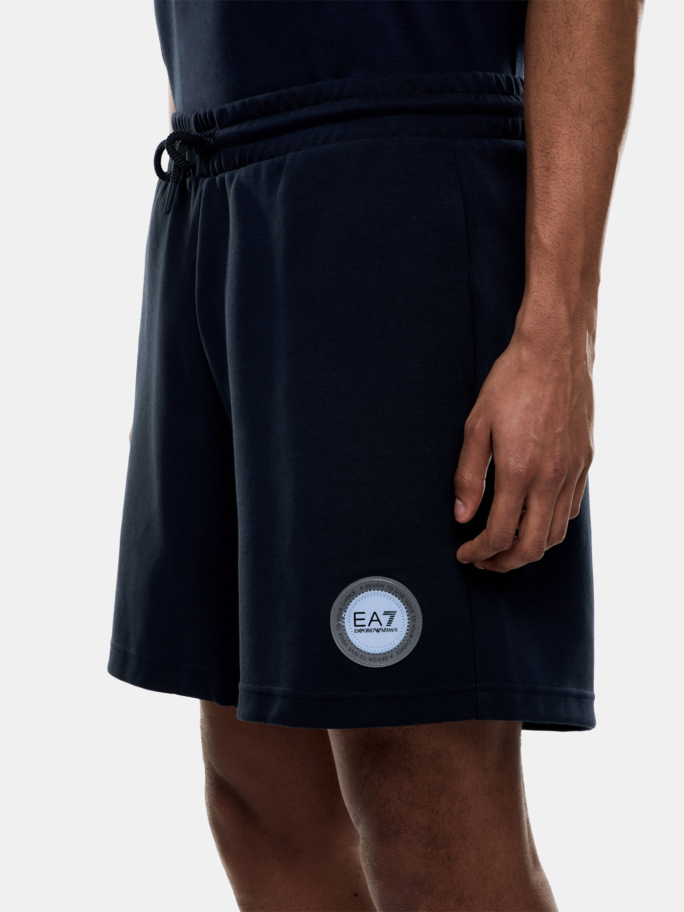 Шорти EA7 модель 7X000458-AF12660-UB102 Фото