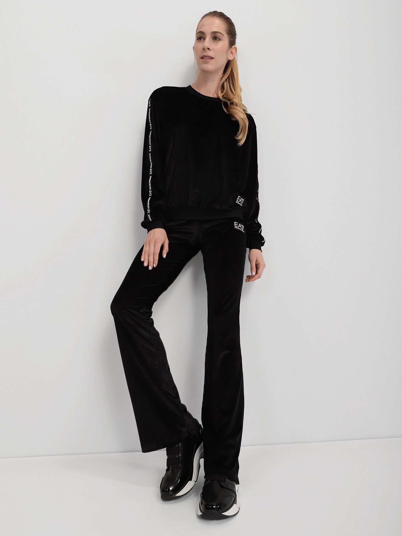 Спортивный костюм EA7 модель 6KTV69-TJBBZ-1200 Фото