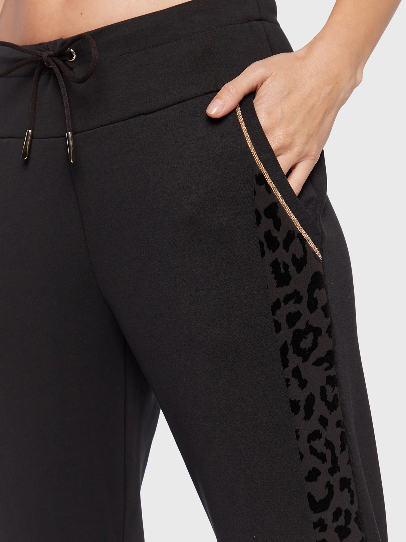 Штаны спортивные EA7 Graphic Series модель 6LTP66-TJGFZ-1200 Фото