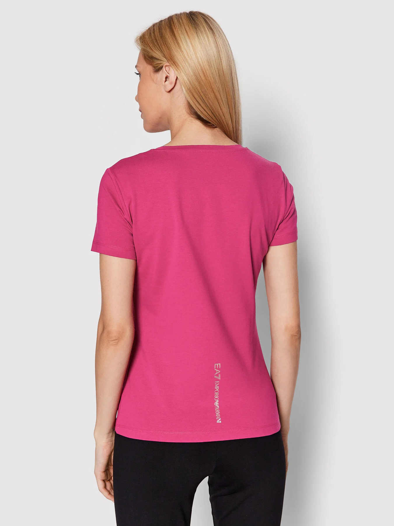 Футболка EA7 Logo Series модель 8NTT24-TJ2HZ-1438 Футболка EA7 Logo Series модель 8NTT24-TJ2HZ-1438 Фото