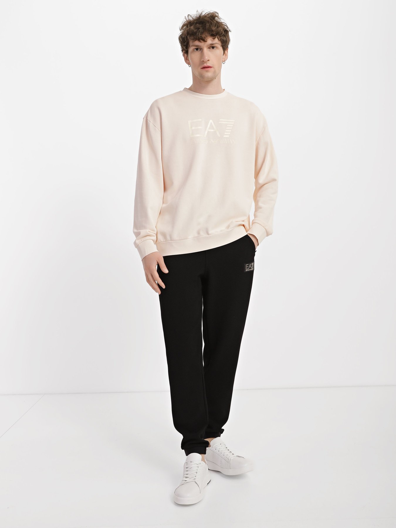 Свитшот EA7 Unisex Dyed Summer модель 3RUM05-PJLMZ-1712 Фото