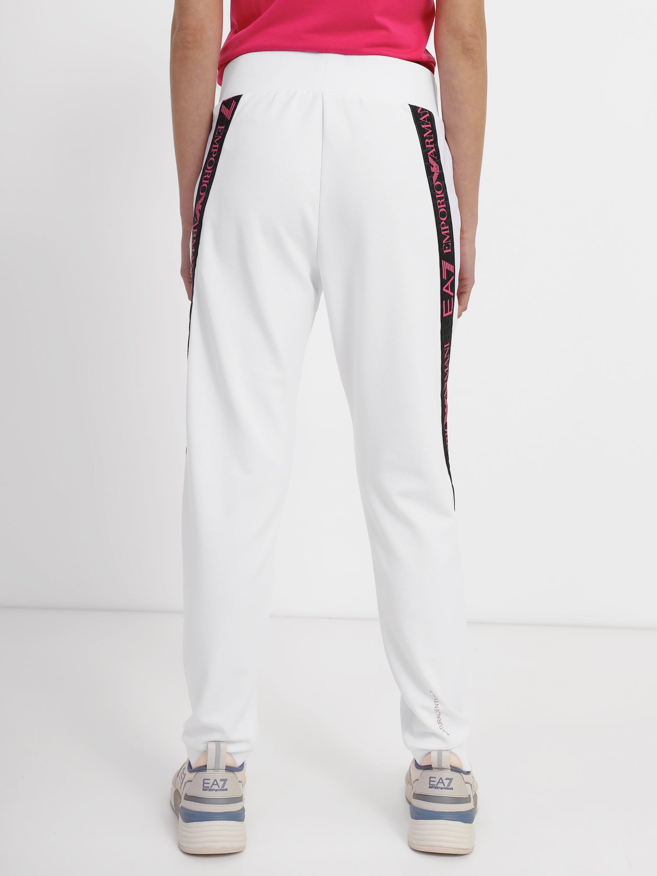 Штаны спортивные EA7 Natural Ventus7 модель 3RTP55-TJKWZ-1100 Фото