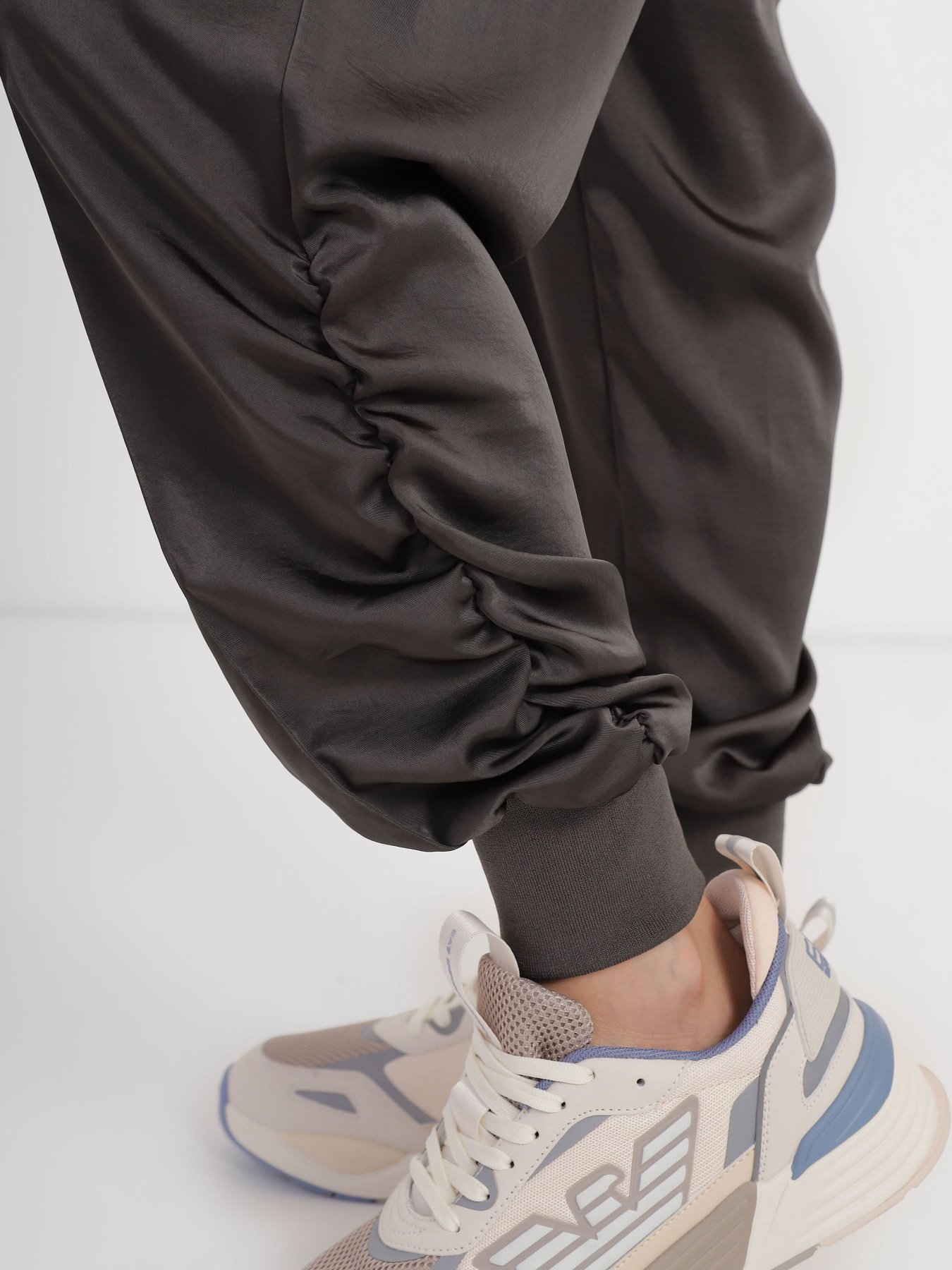 Штаны спортивные EA7 Sport Stylish модель 3RTP76-TNBLZ-1993 Штаны спортивные EA7 Sport Stylish модель 3RTP76-TNBLZ-1993 Фото