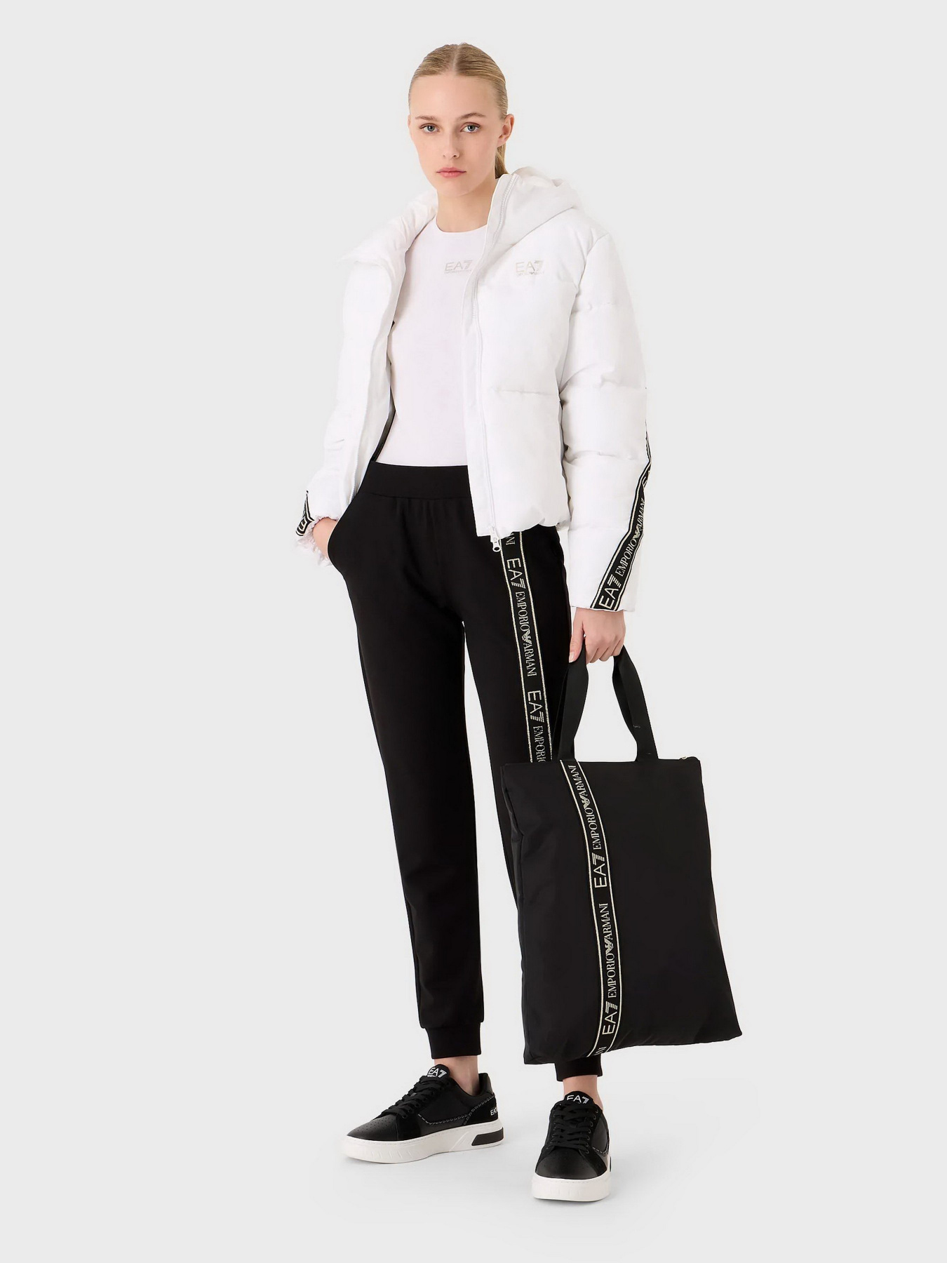 Штаны спортивные EA7 Logo Series модель 6RTP66-TJKWZ-1200 Фото