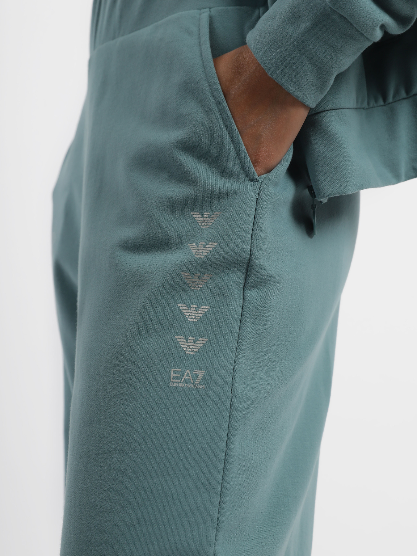 Спортивні штани EA7 Logo Series модель 6RTP68-TJPLZ-1807 Фото