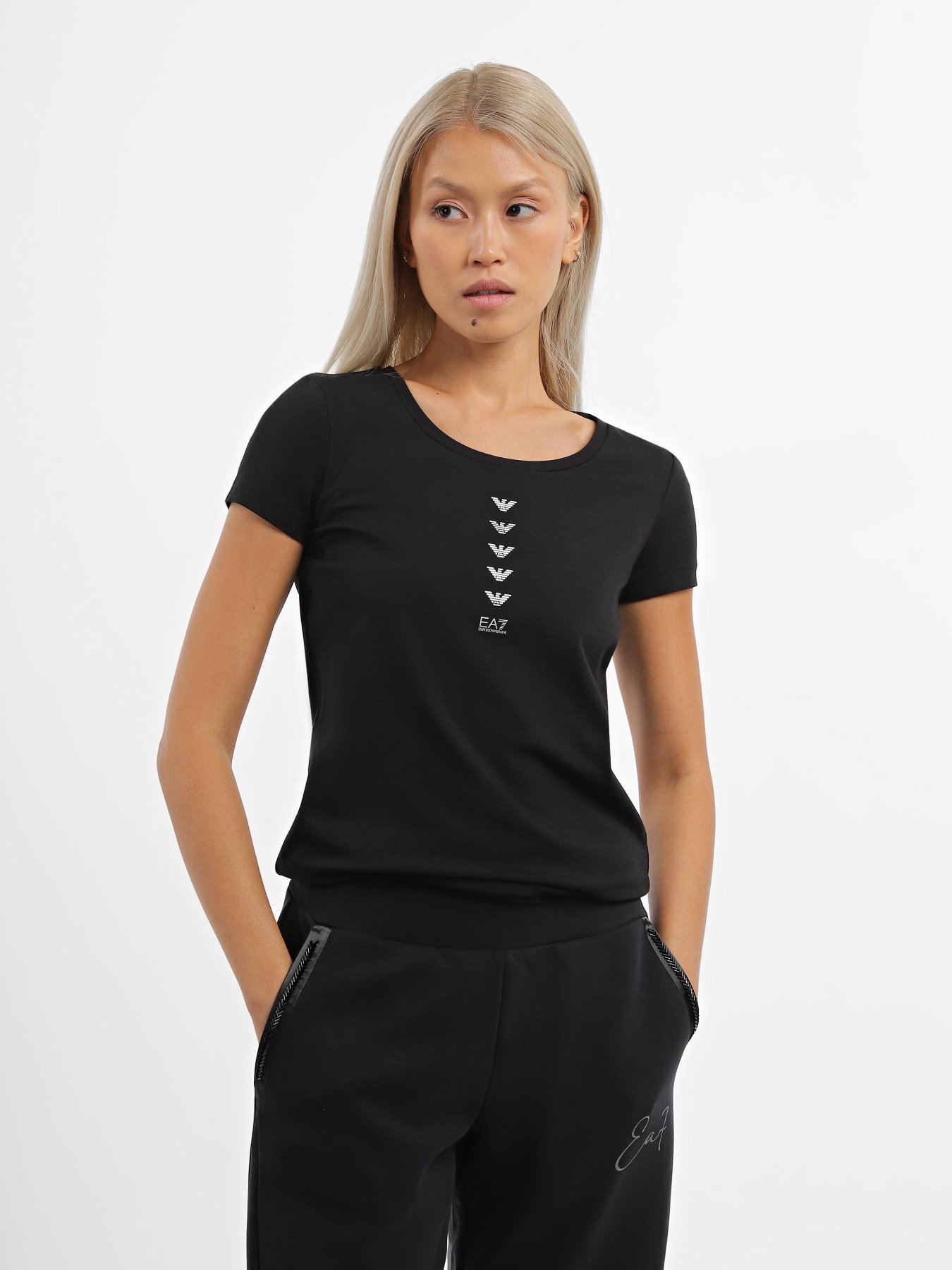 Футболка EA7 Logo Series модель 6RTT27-TJQDZ-0200 Фото