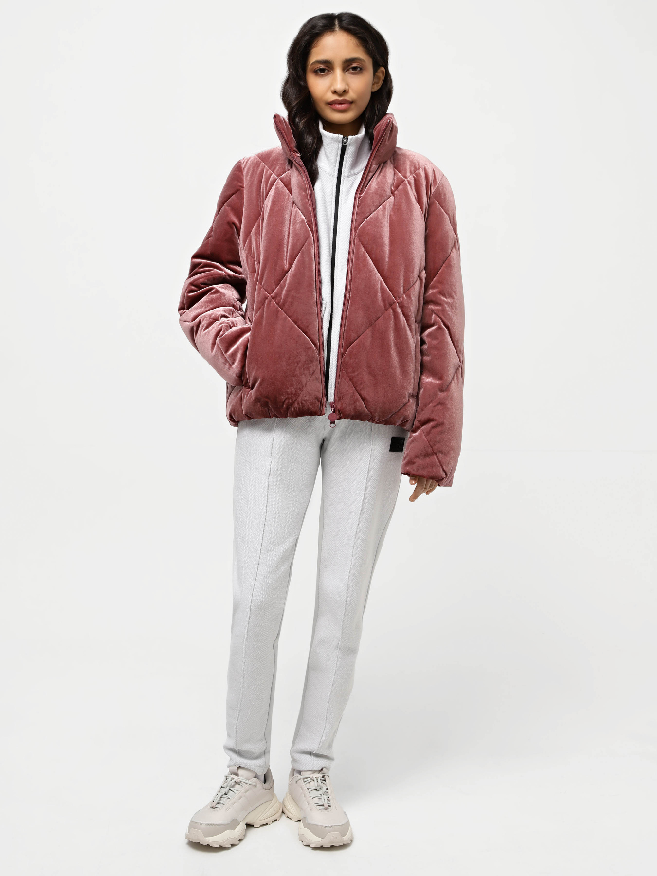 Зимова куртка EA7 Athletic Velour модель 6RTB04-TN7VZ-1420 Фото