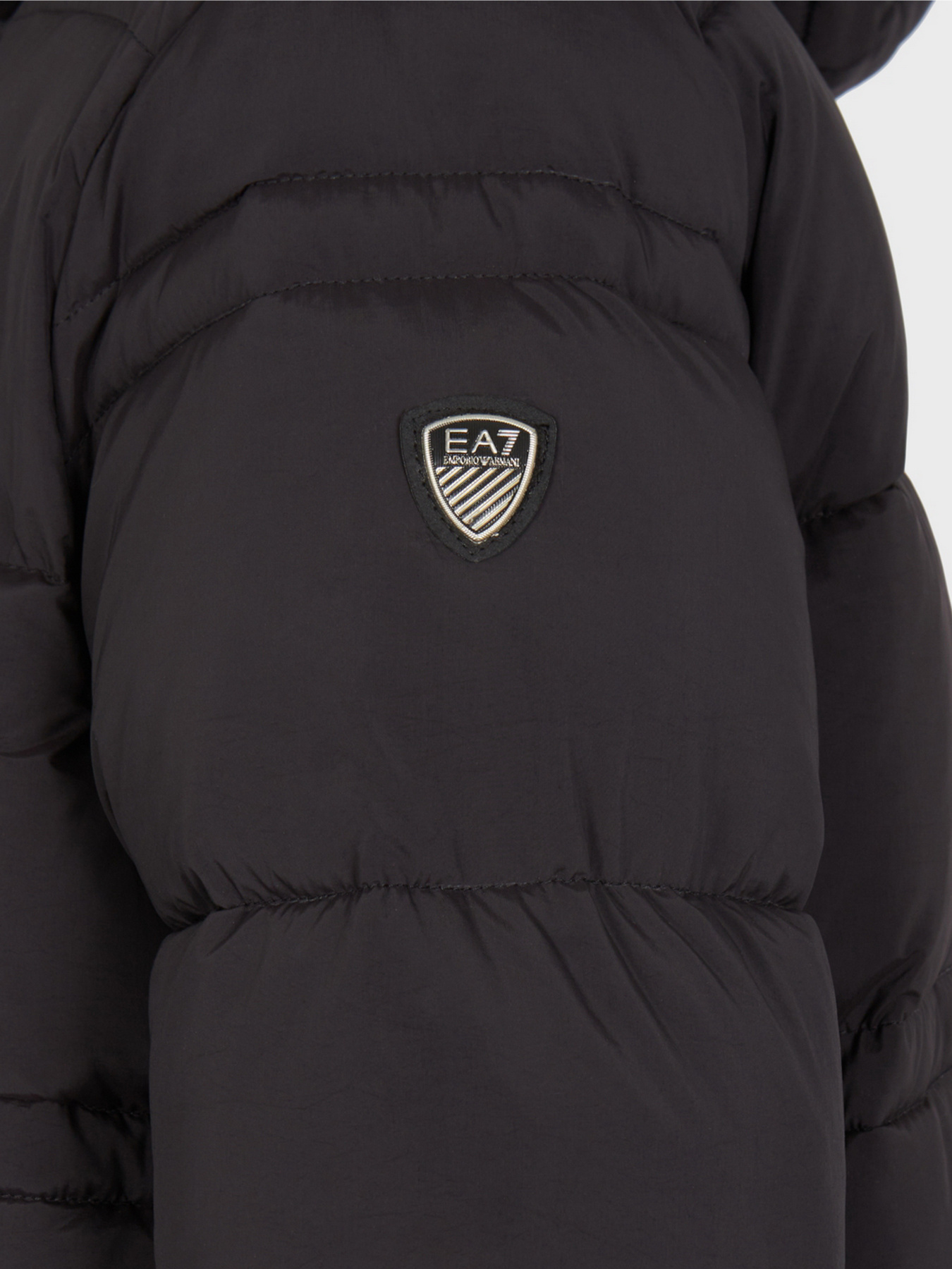 Зимняя куртка EA7 модель 6RTB09-TNDAZ-1200 Фото